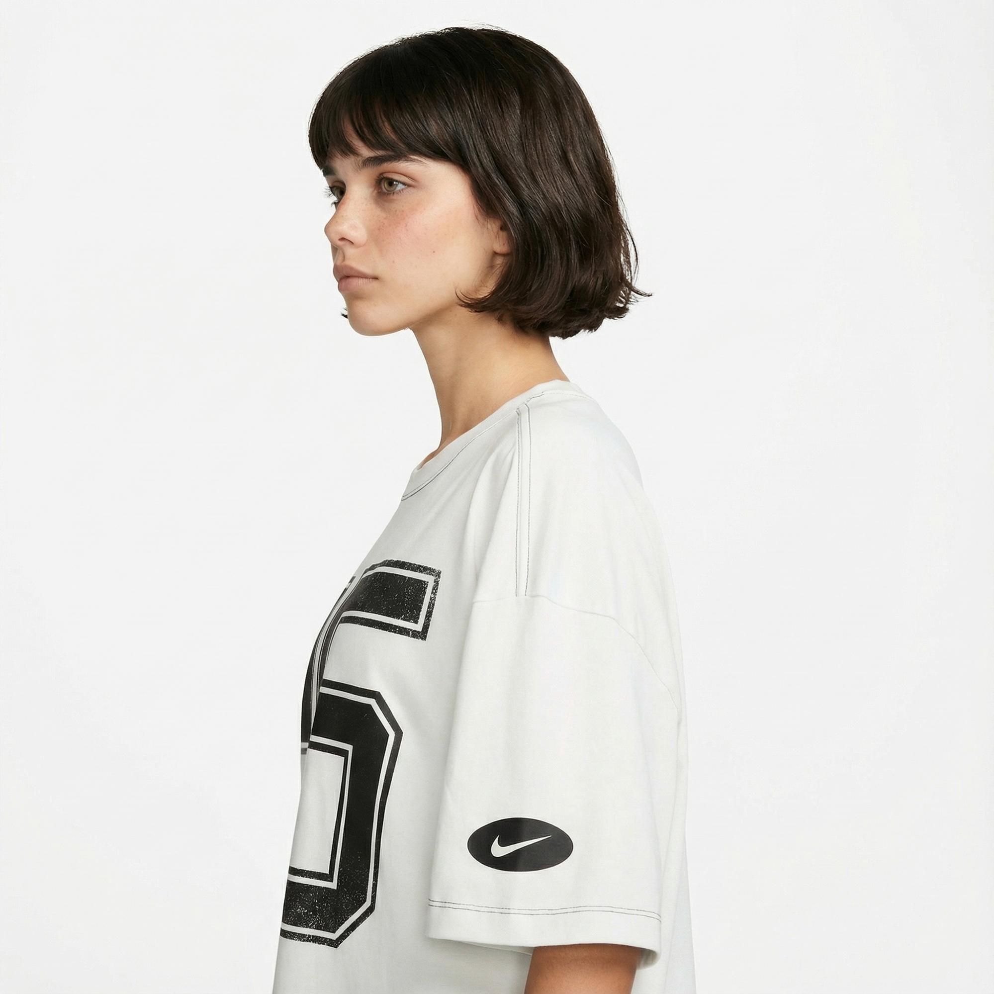 Nike Sportswear Street Kadın Beyaz T-Shirt