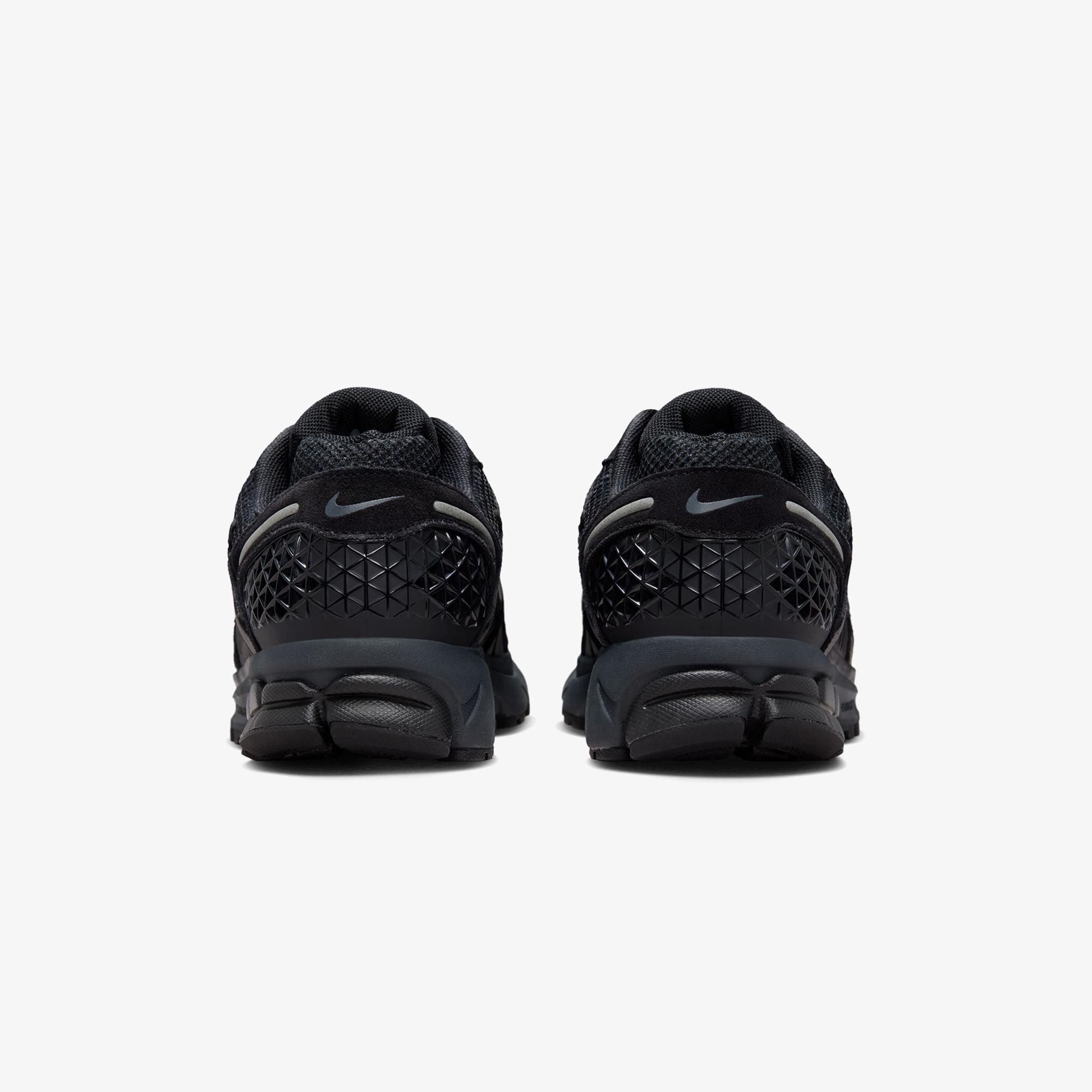 Nike Zoom Vomero 5 Erkek Siyah Spor Ayakkabı