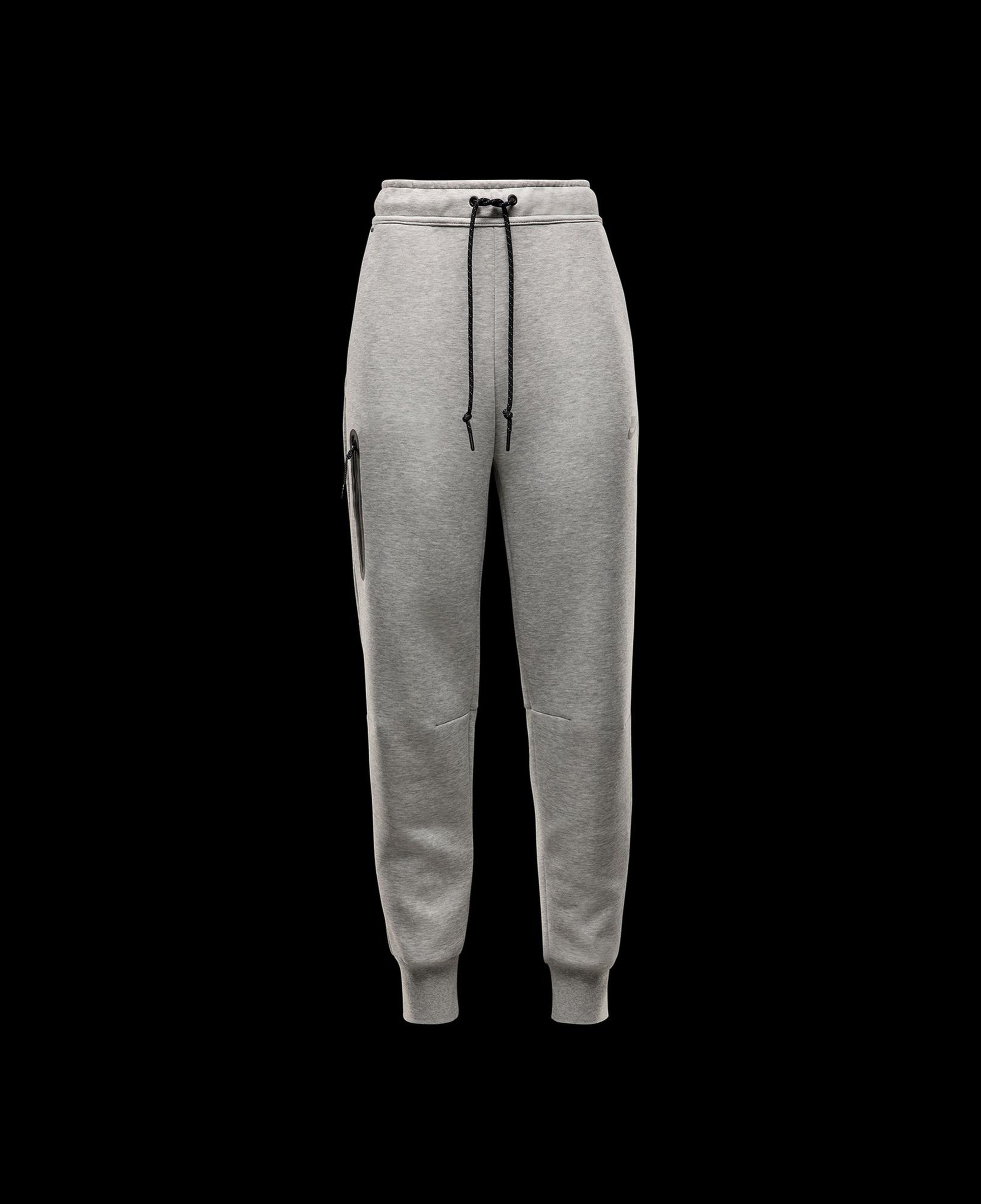 Nike Sportswear Tech Fleece Kadın Gri Eşofman Altı