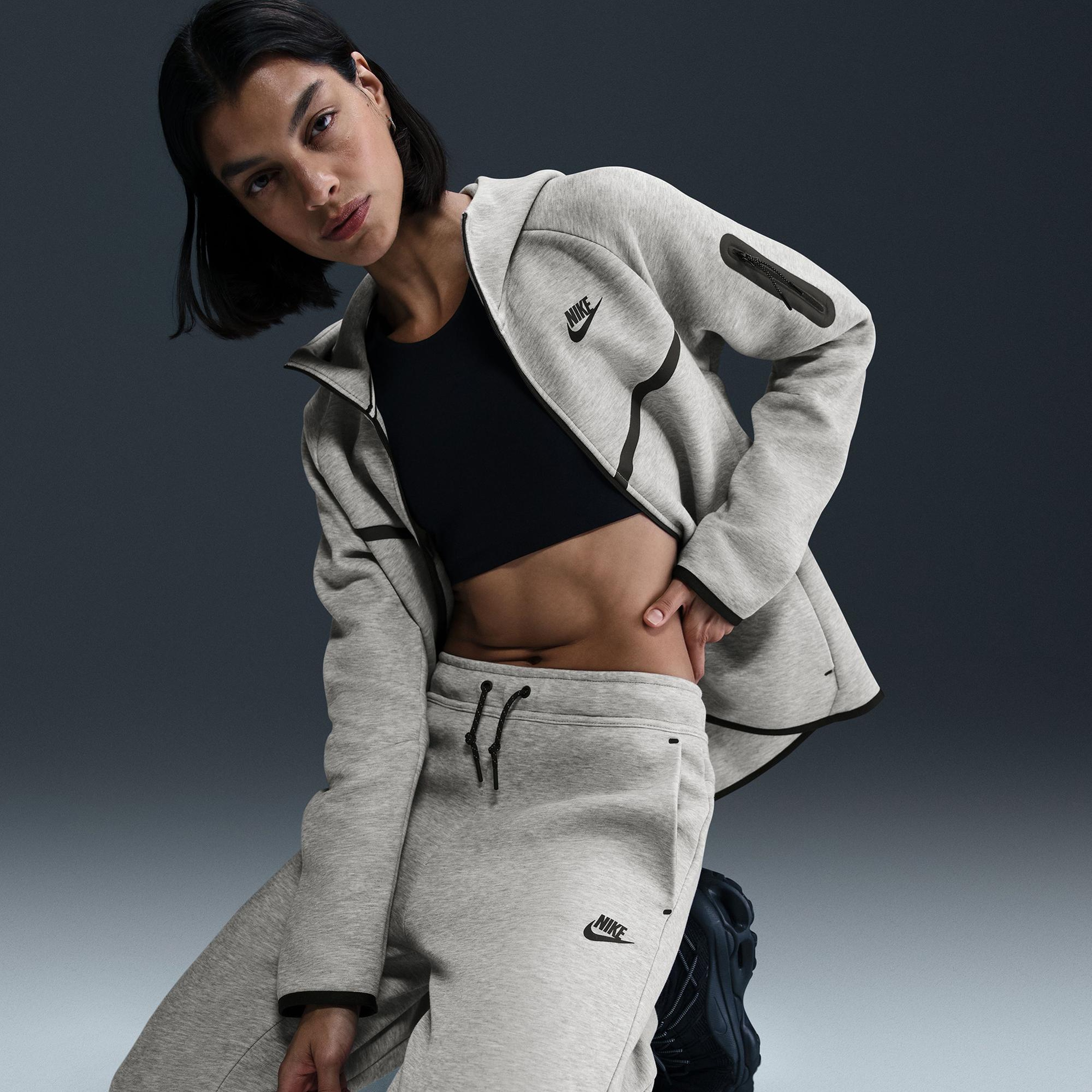 Nike Sportswear Tech Fleece Kadın Gri Eşofman Altı