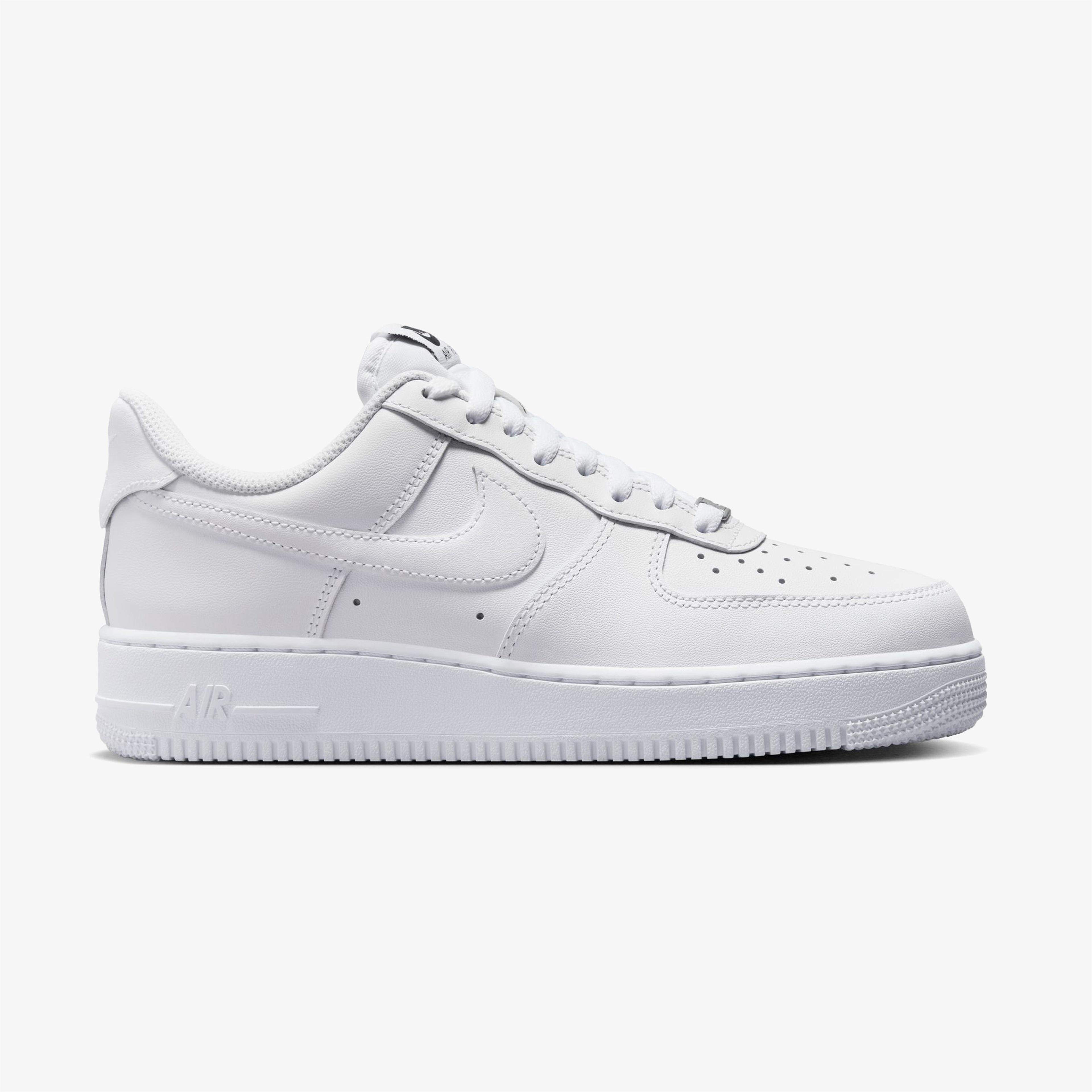 Nike Air Force 1 '07 Flyease Kadın Beyaz Spor Ayakkabı