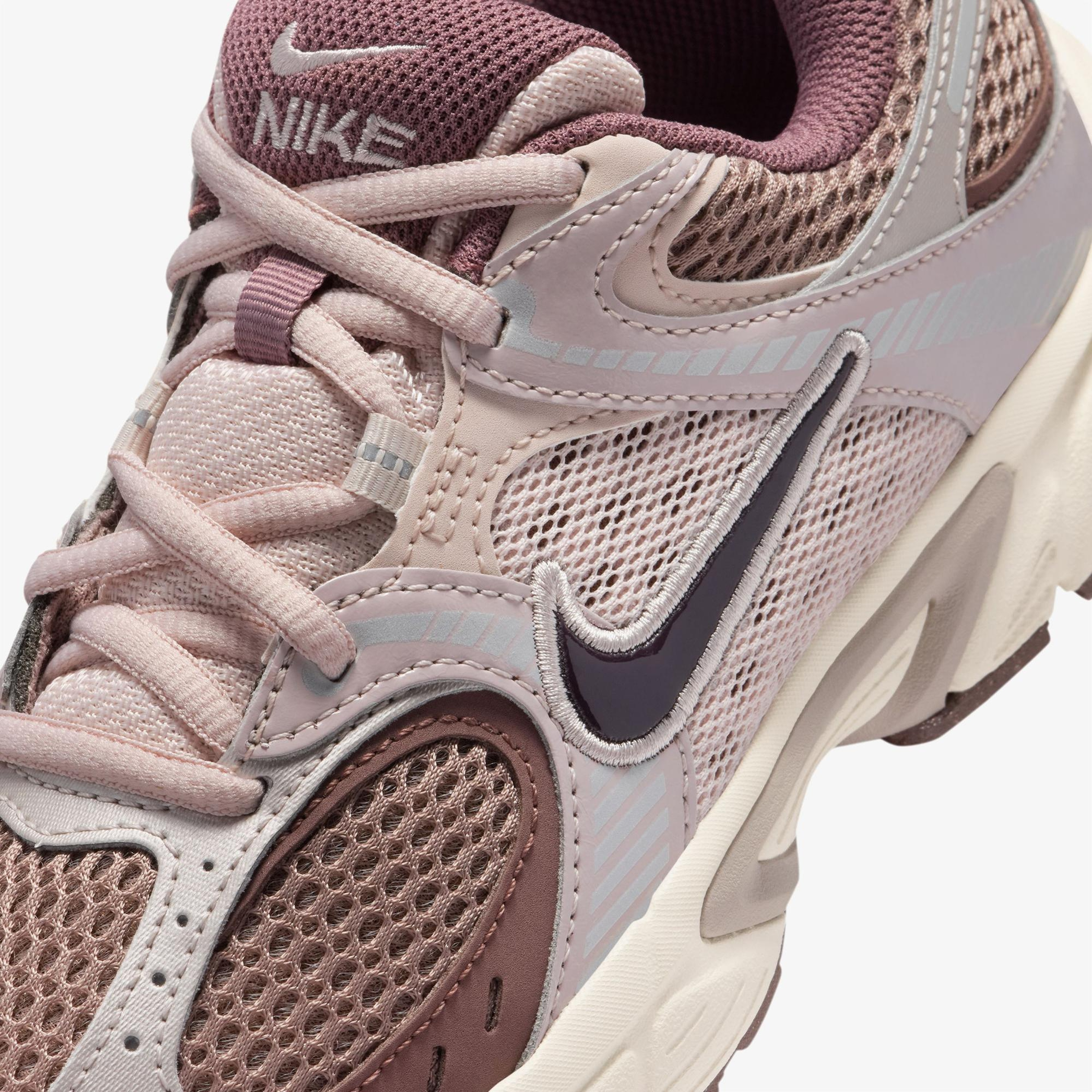 Nike V5 RNR Bej Spor Ayakkabı