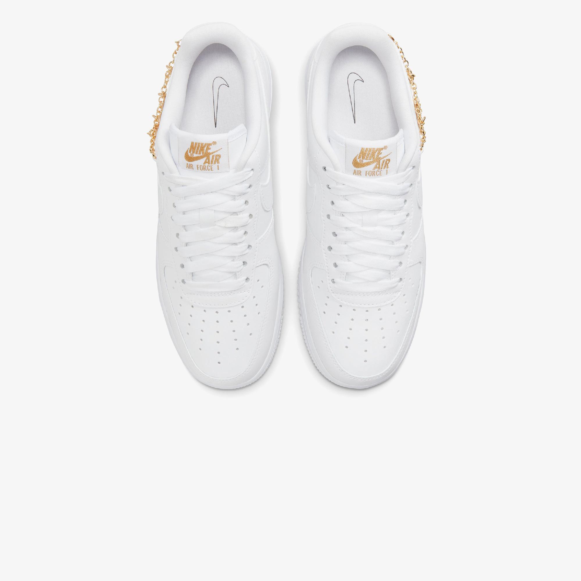 Nike Beyaz Nike Air Force 1 LX