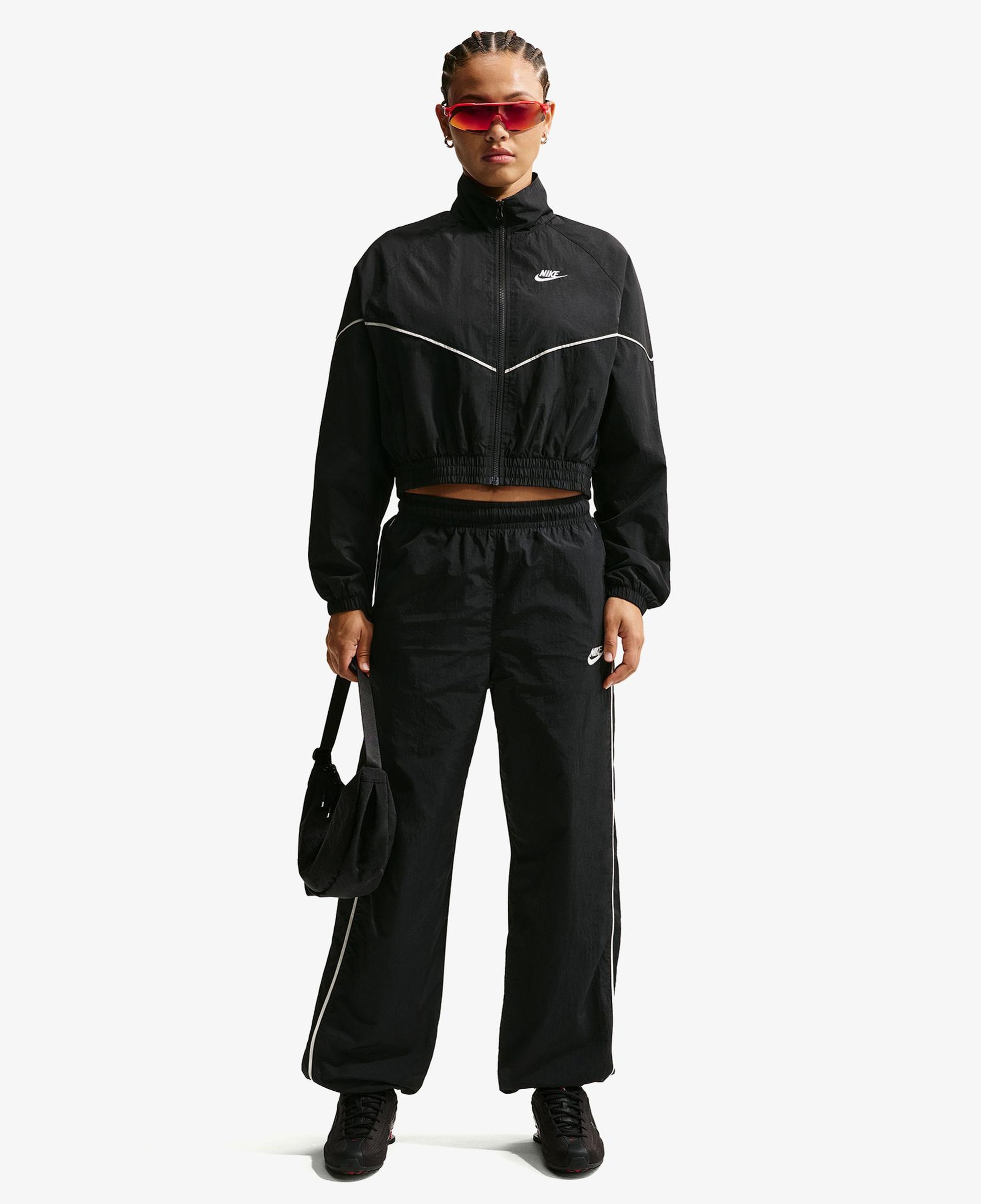 Nike Sportswear Windrunner Woven Kadın Siyah Ceket