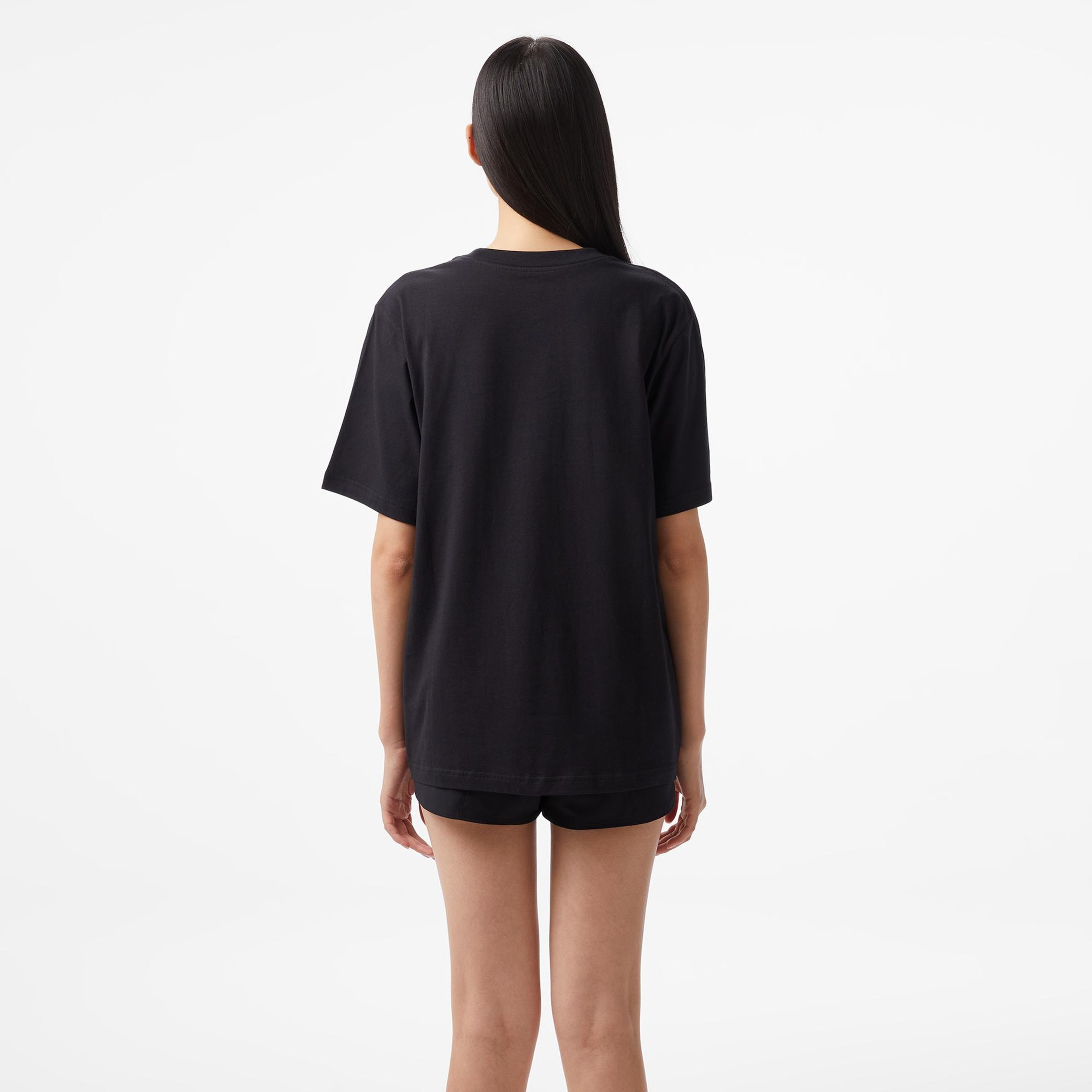 Nike Sportswear Essential Kadın Siyah T-Shirt