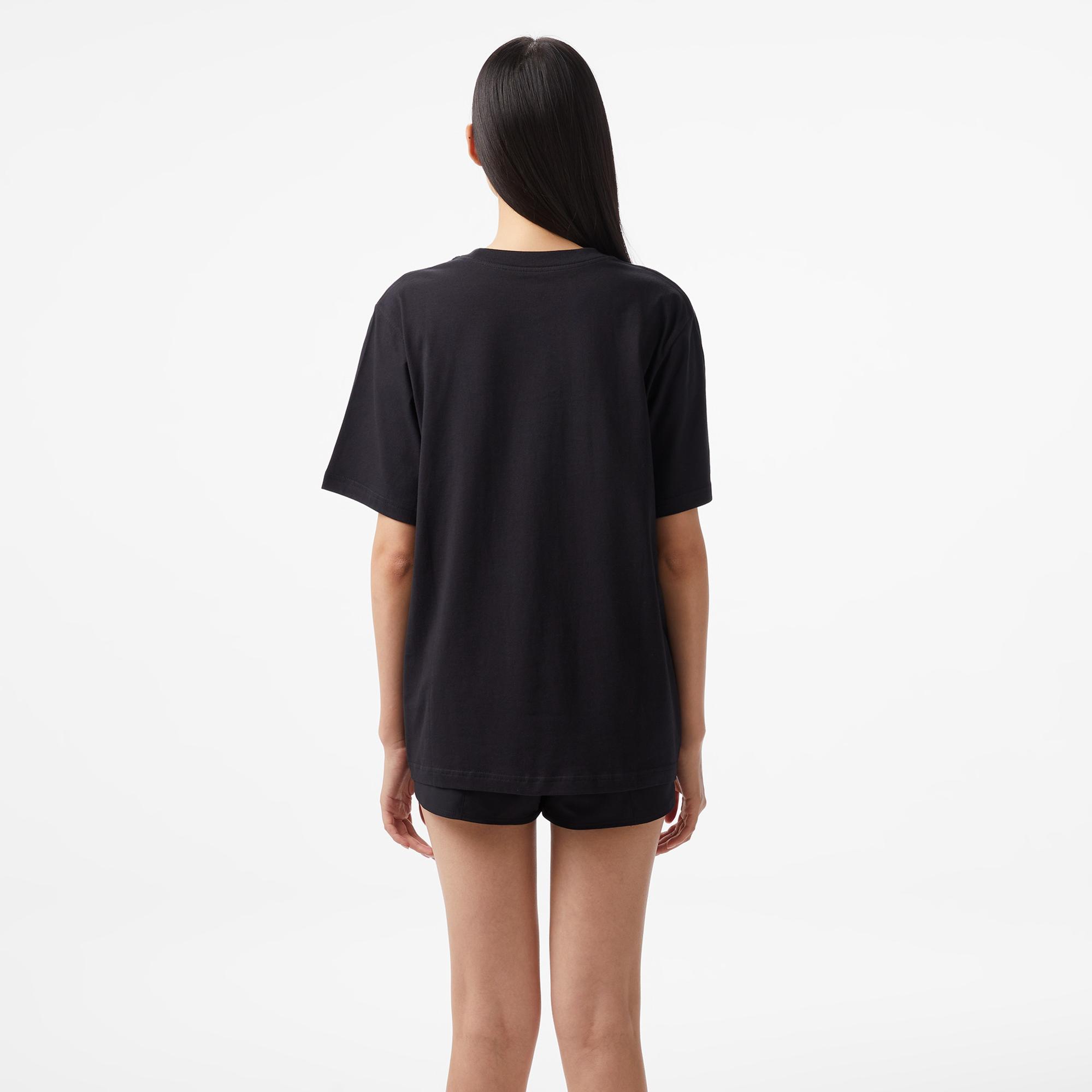 Nike Sportswear Essential Kadın Siyah T-Shirt