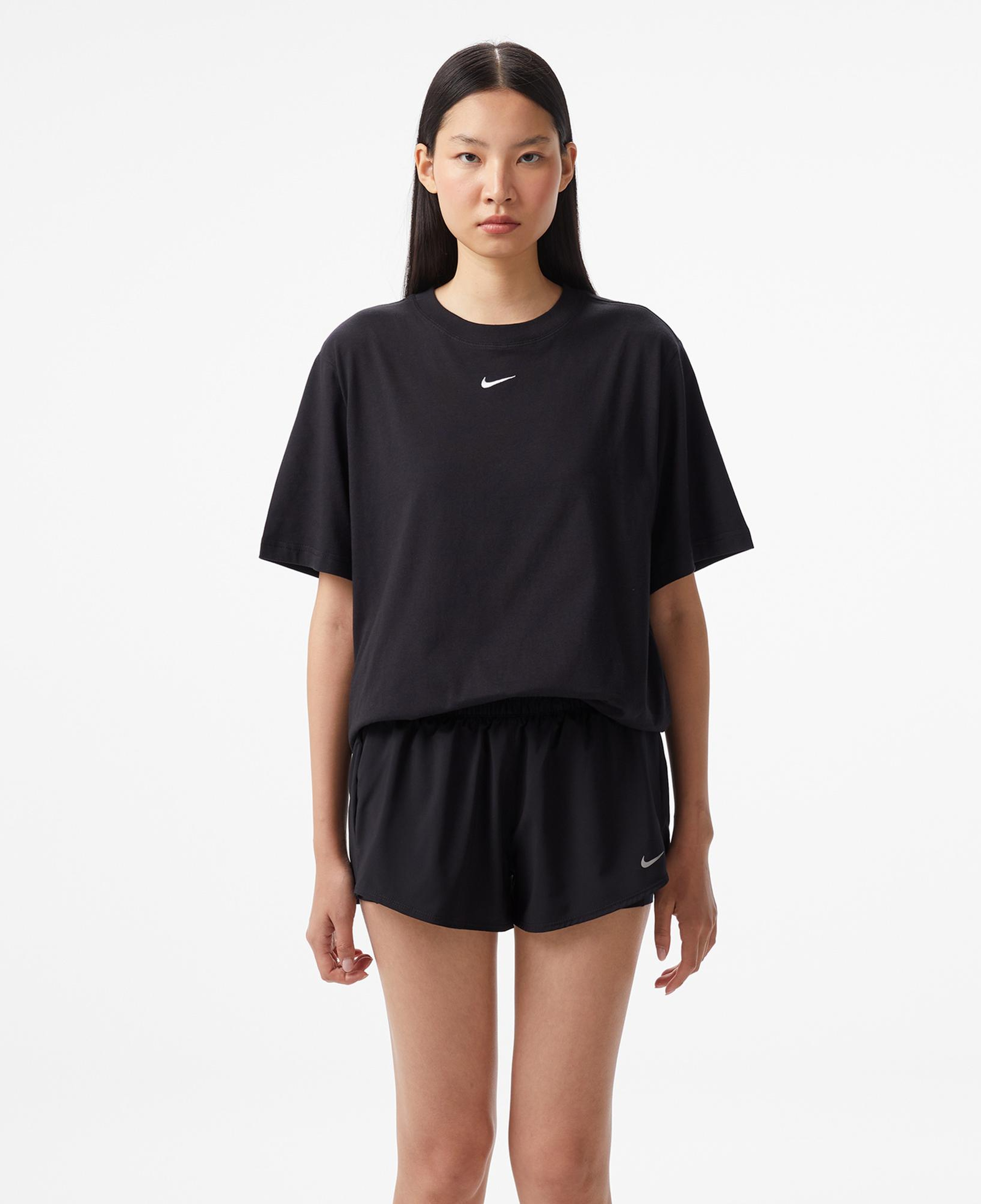 Nike Sportswear Essential Kadın Siyah T-Shirt