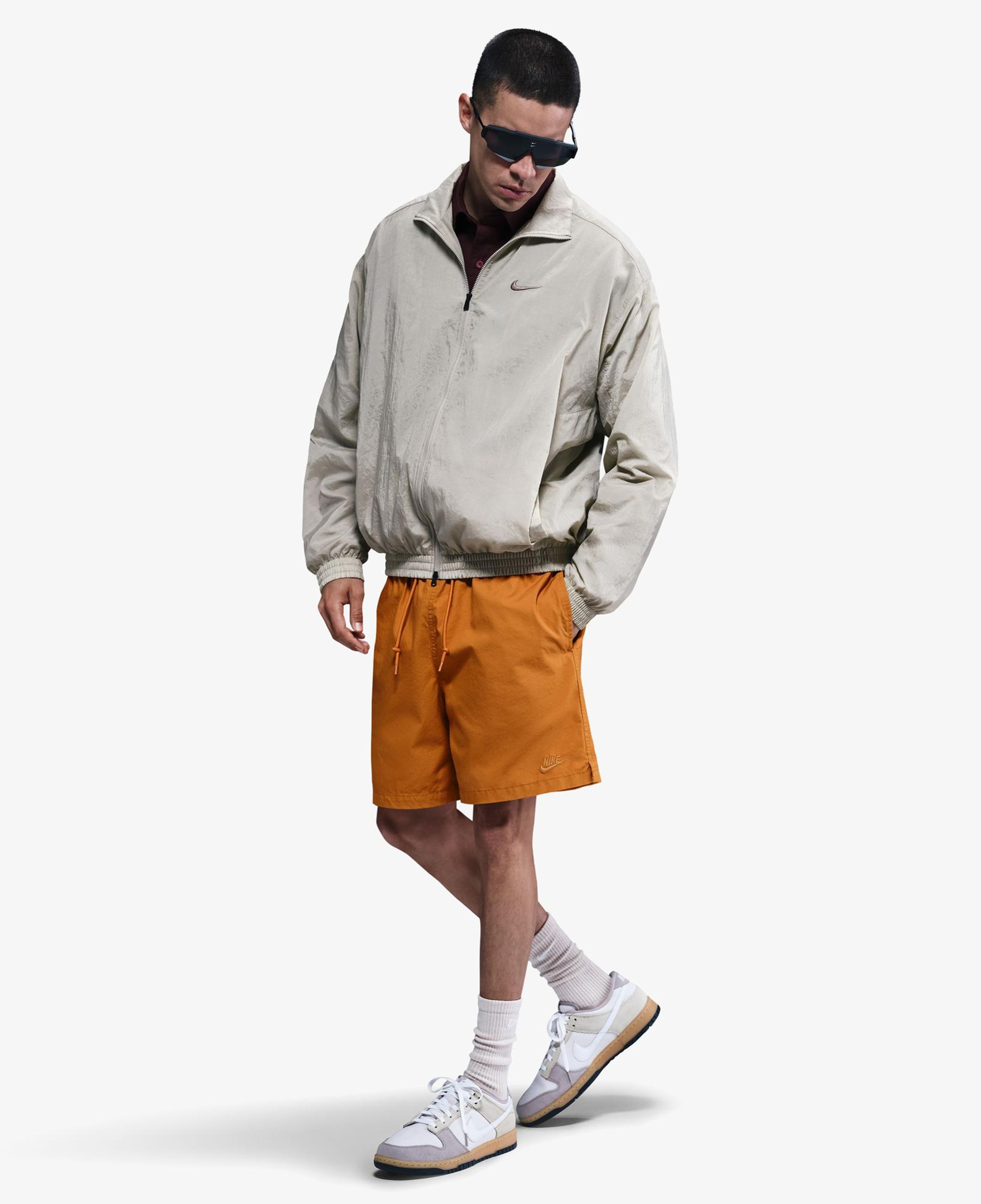 Nike Club Flow Erkek Turuncu Şort