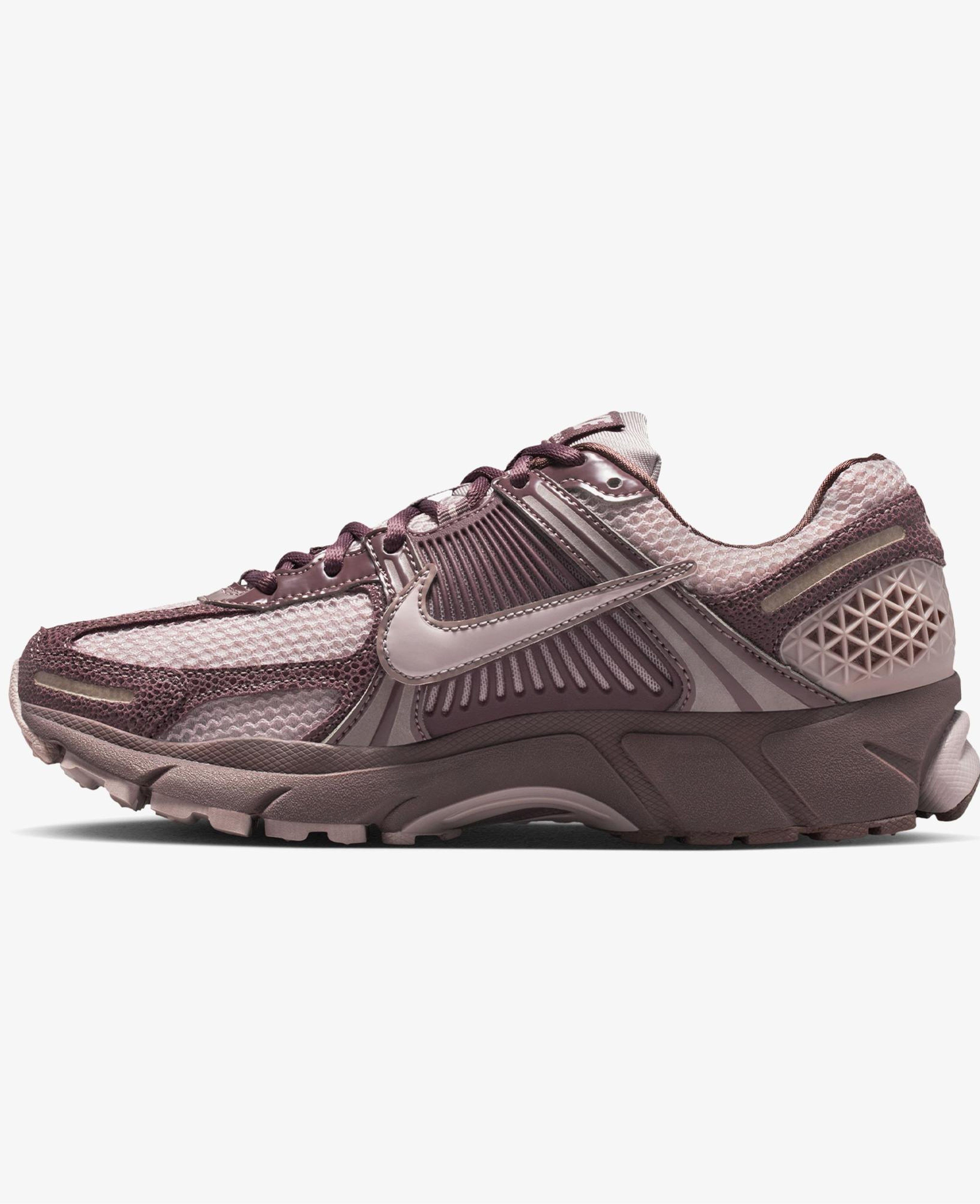Nike Zoom Vomero 5 Kadın Pembe Spor Ayakkabı