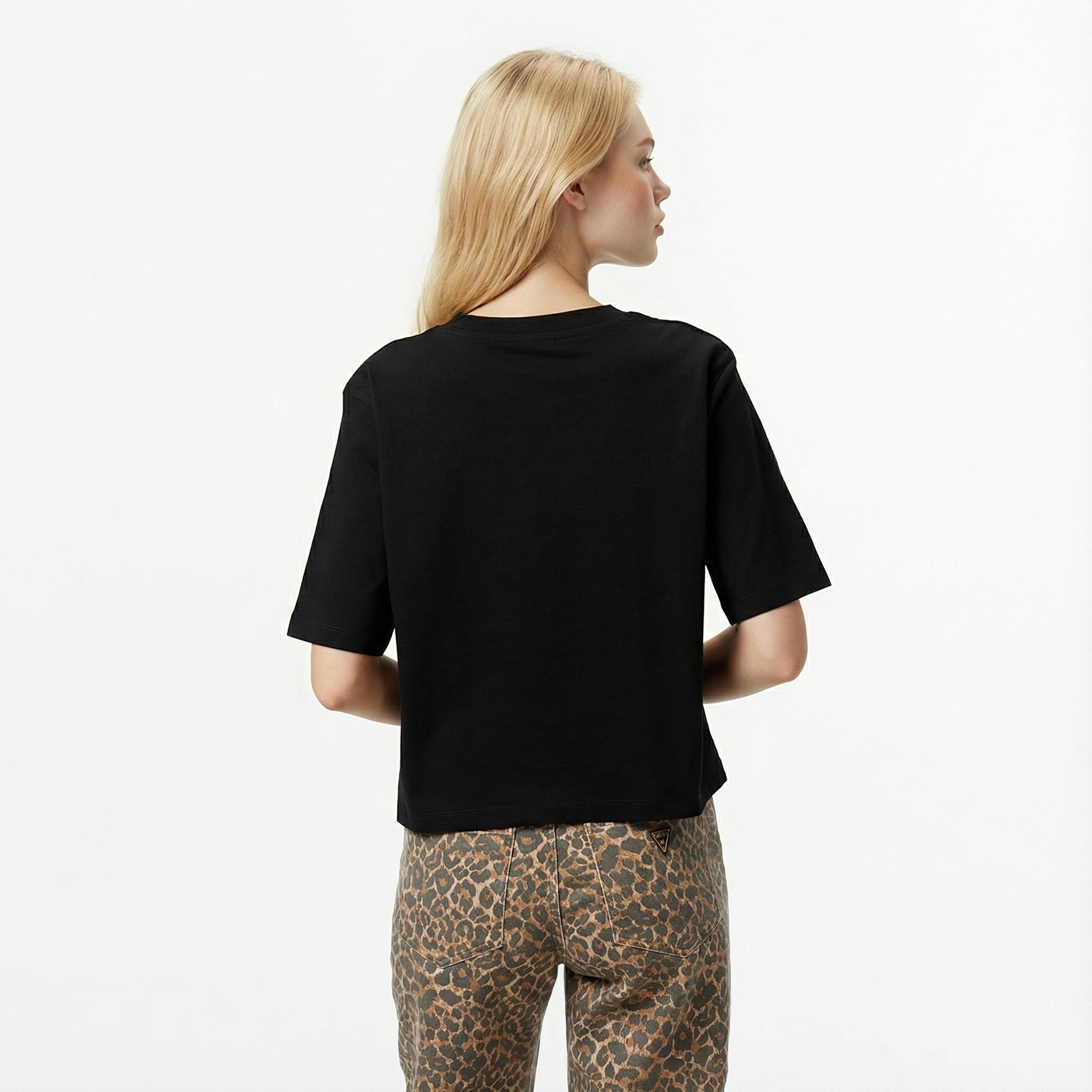 Guess Gloria Boxy Fit Kadın Siyah T-Shirt