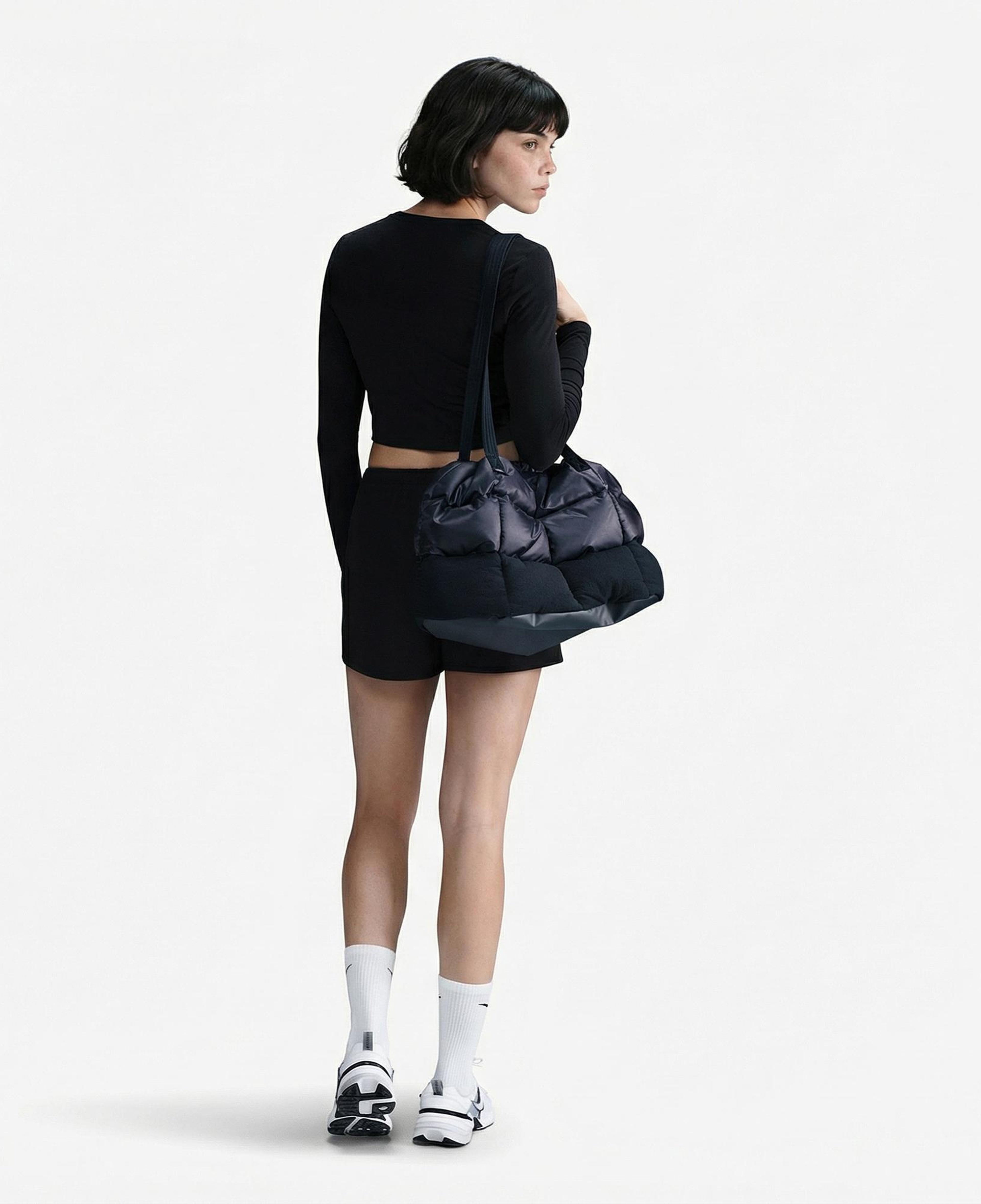 Nike Sportswear Chill Knit Kadın Siyah T-Shirt