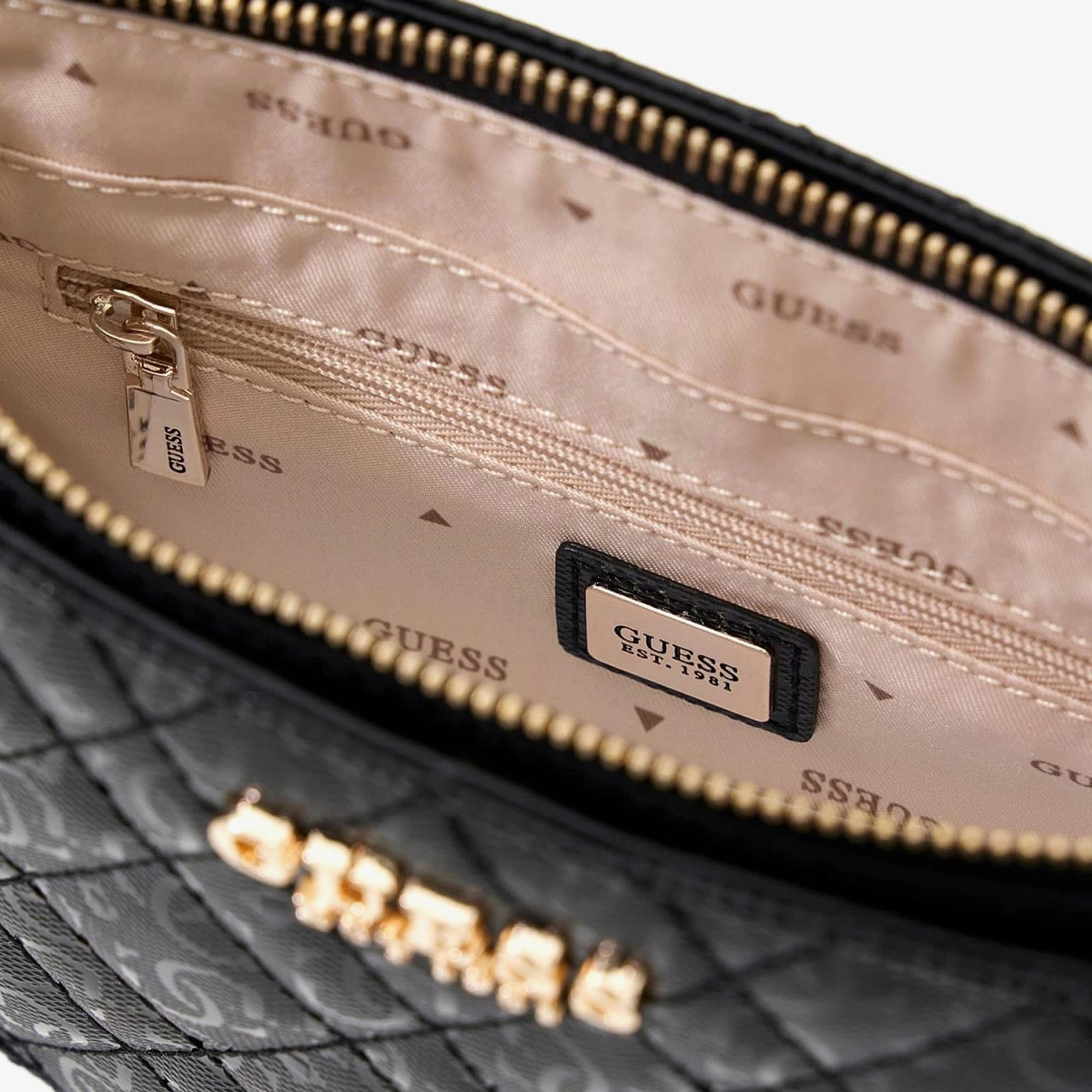 Guess Isemay Çapraz Askılı Kadın Siyah Omuz Çantası