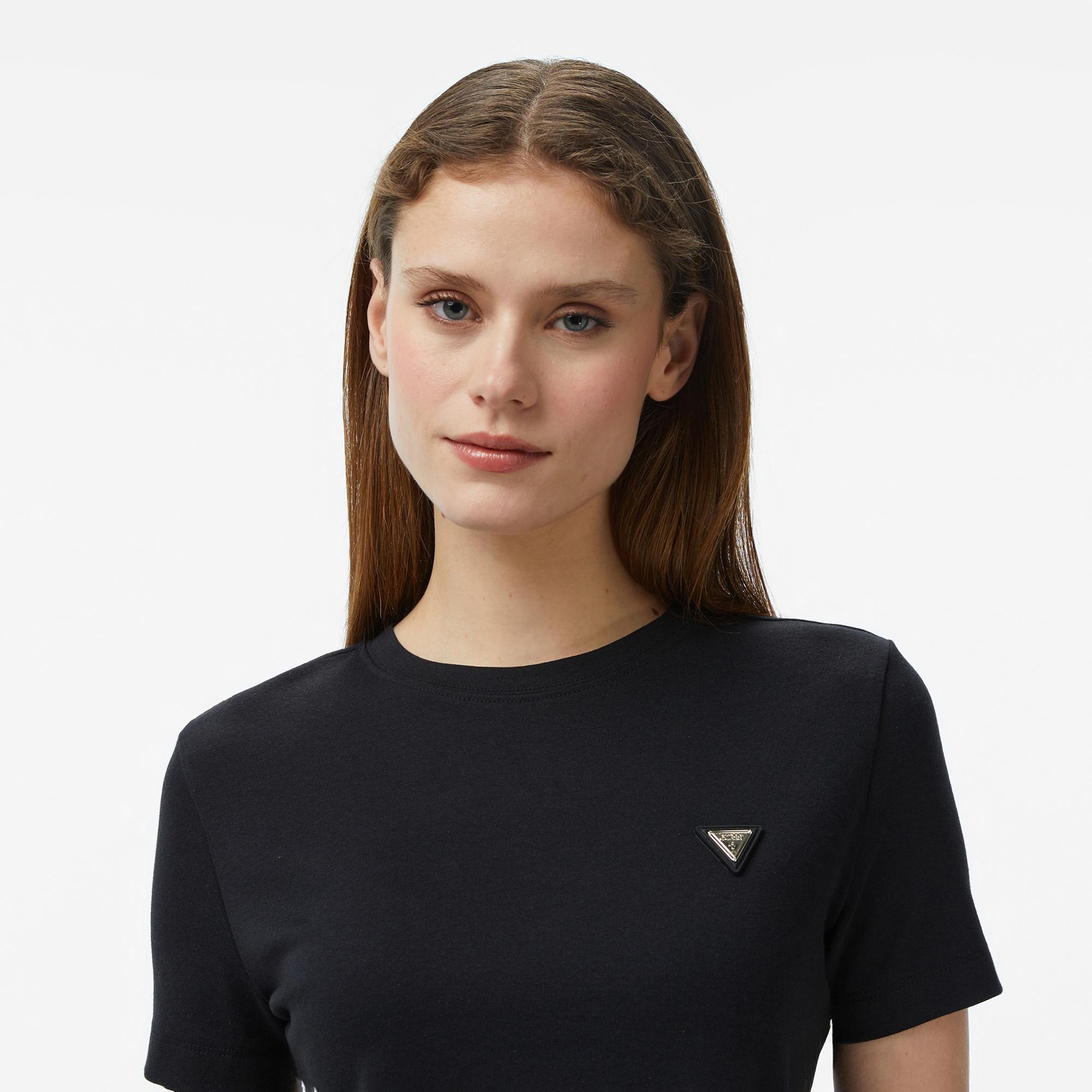 Guess Sonia Aktif Modal Karışımlı Slim Fit Kadın Siyah T-Shirt