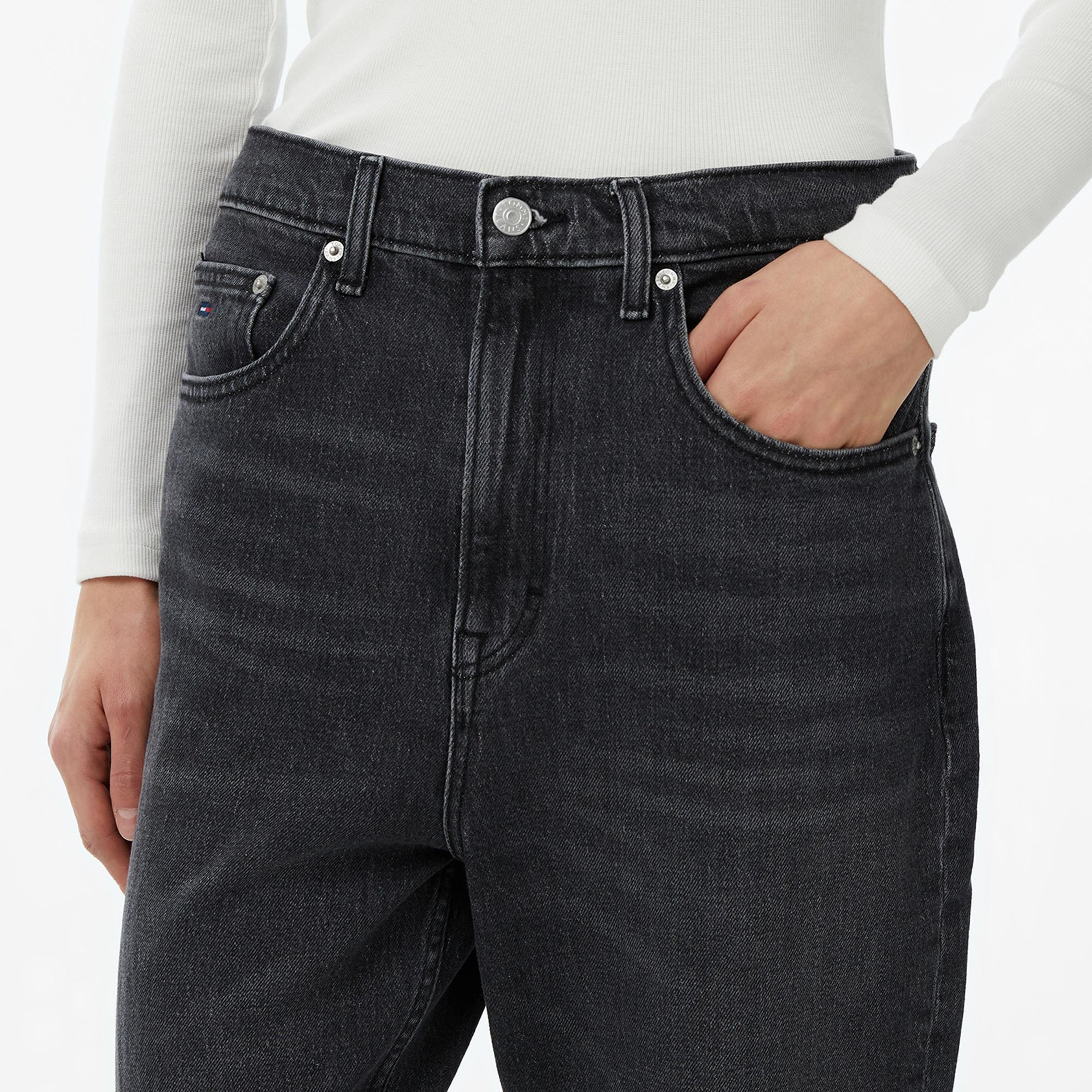 Tommy Hilfiger Mom Bi0187 Kadın Siyah Tapered Jean