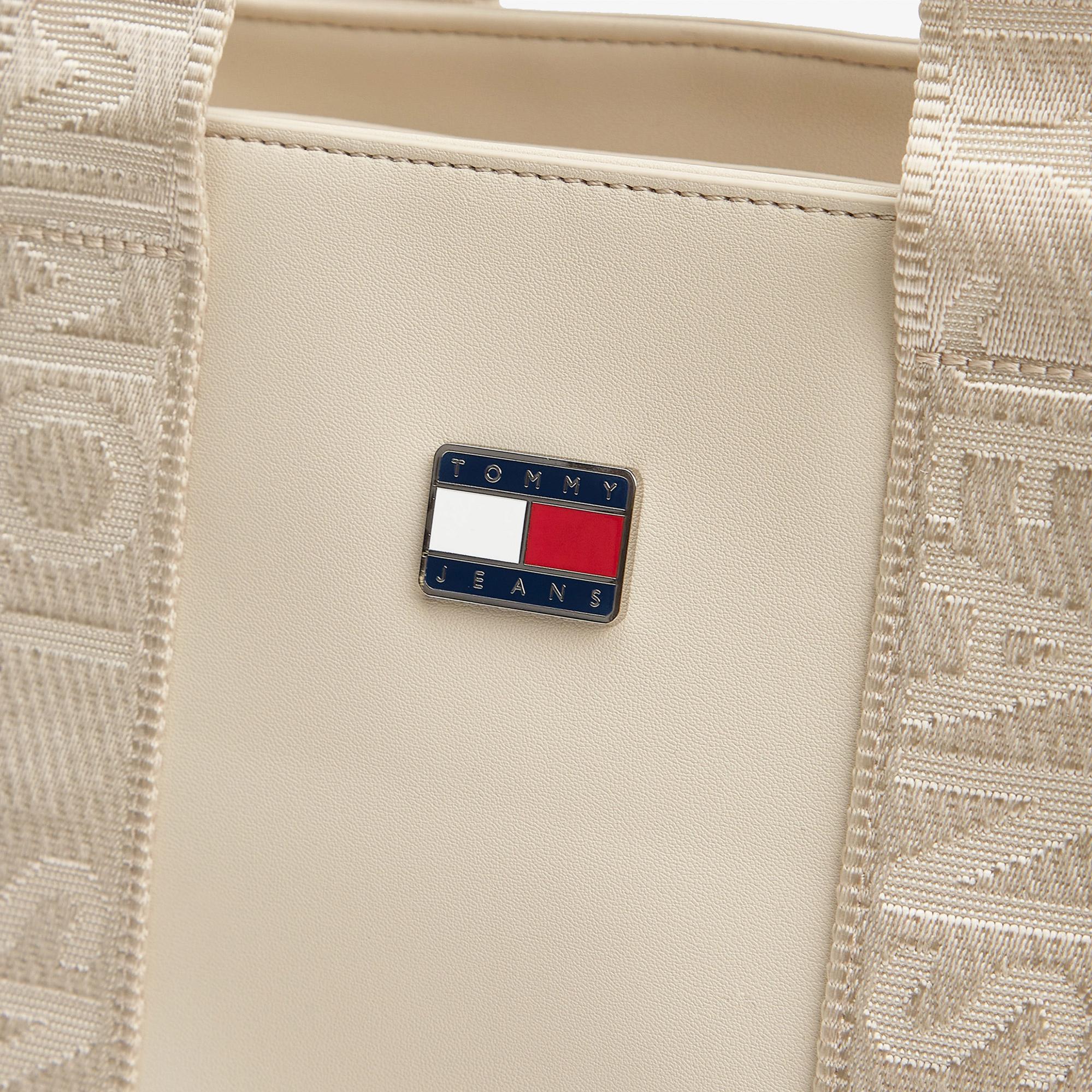 Tommy Hilfiger Daily Elevated Kadın Bej El Çantası