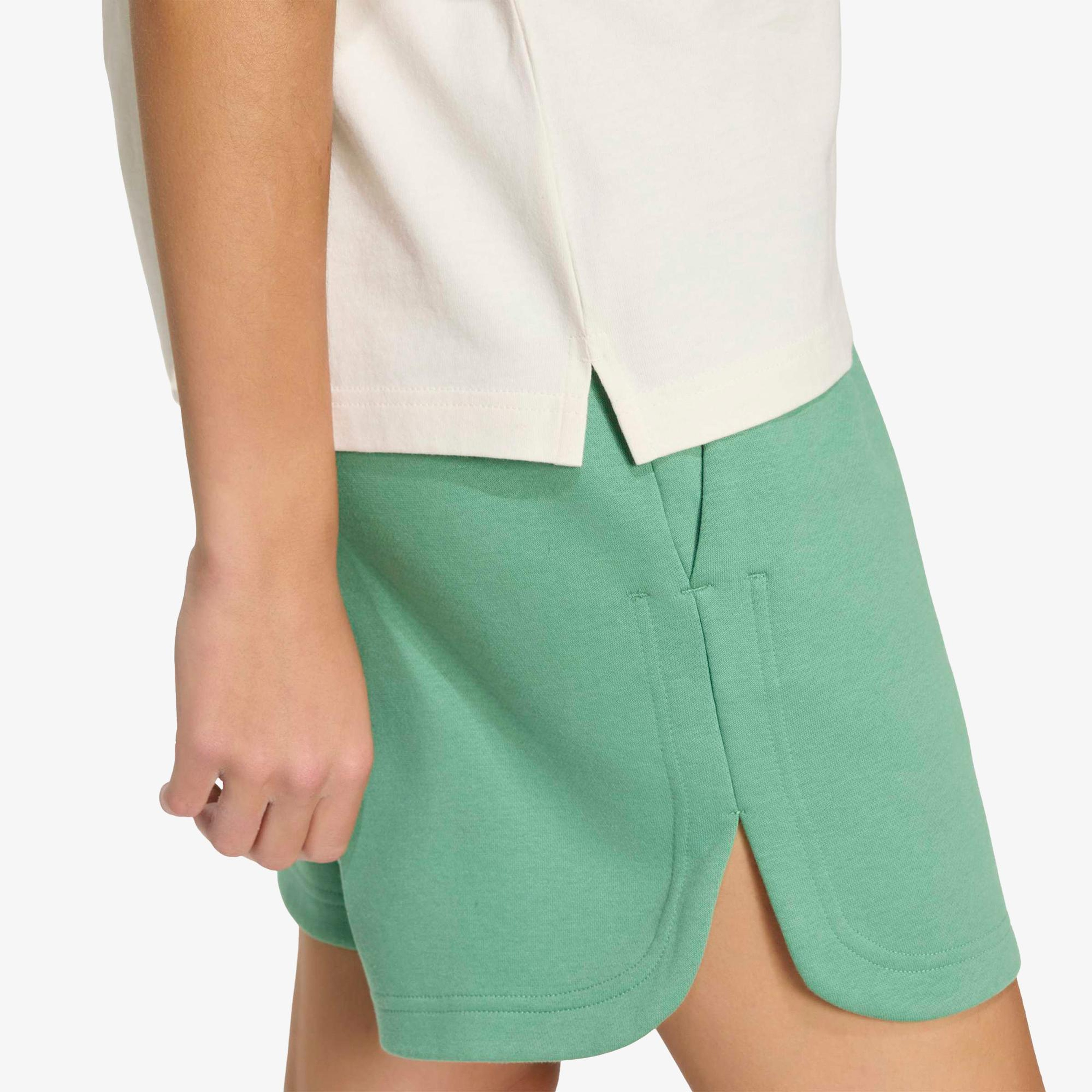 adidas Studio Boyfriend Kadın Beyaz T-Shirt