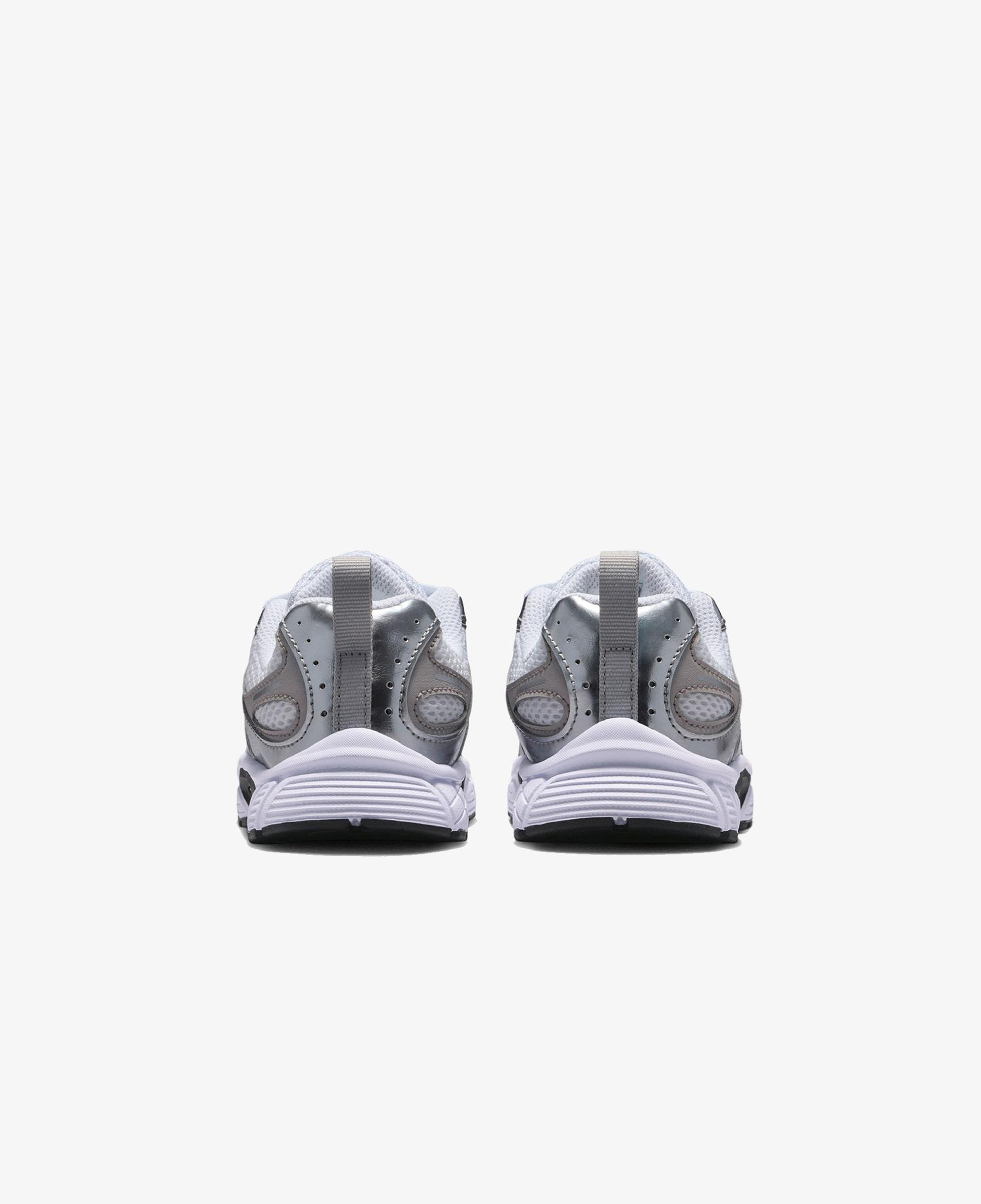 Nike V5 RNR Çocuk Beyaz Spor Ayakkabı