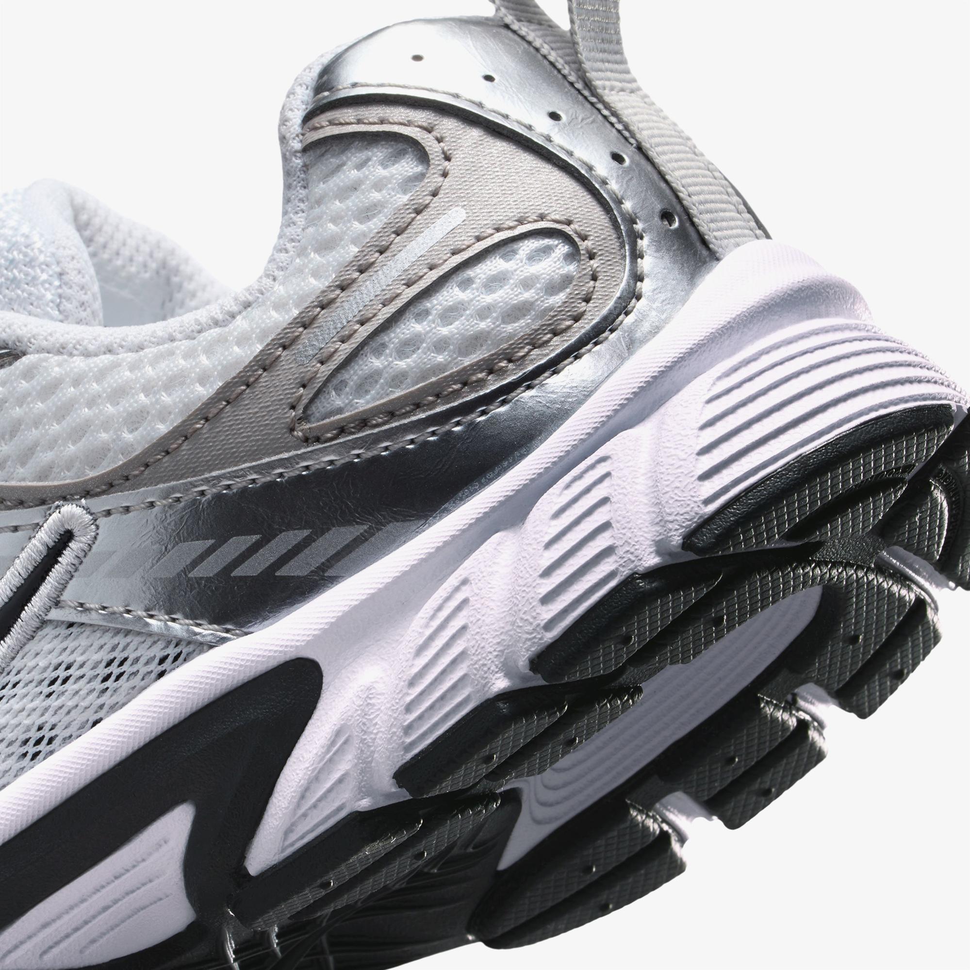 Nike Gri Nike V5 RNR