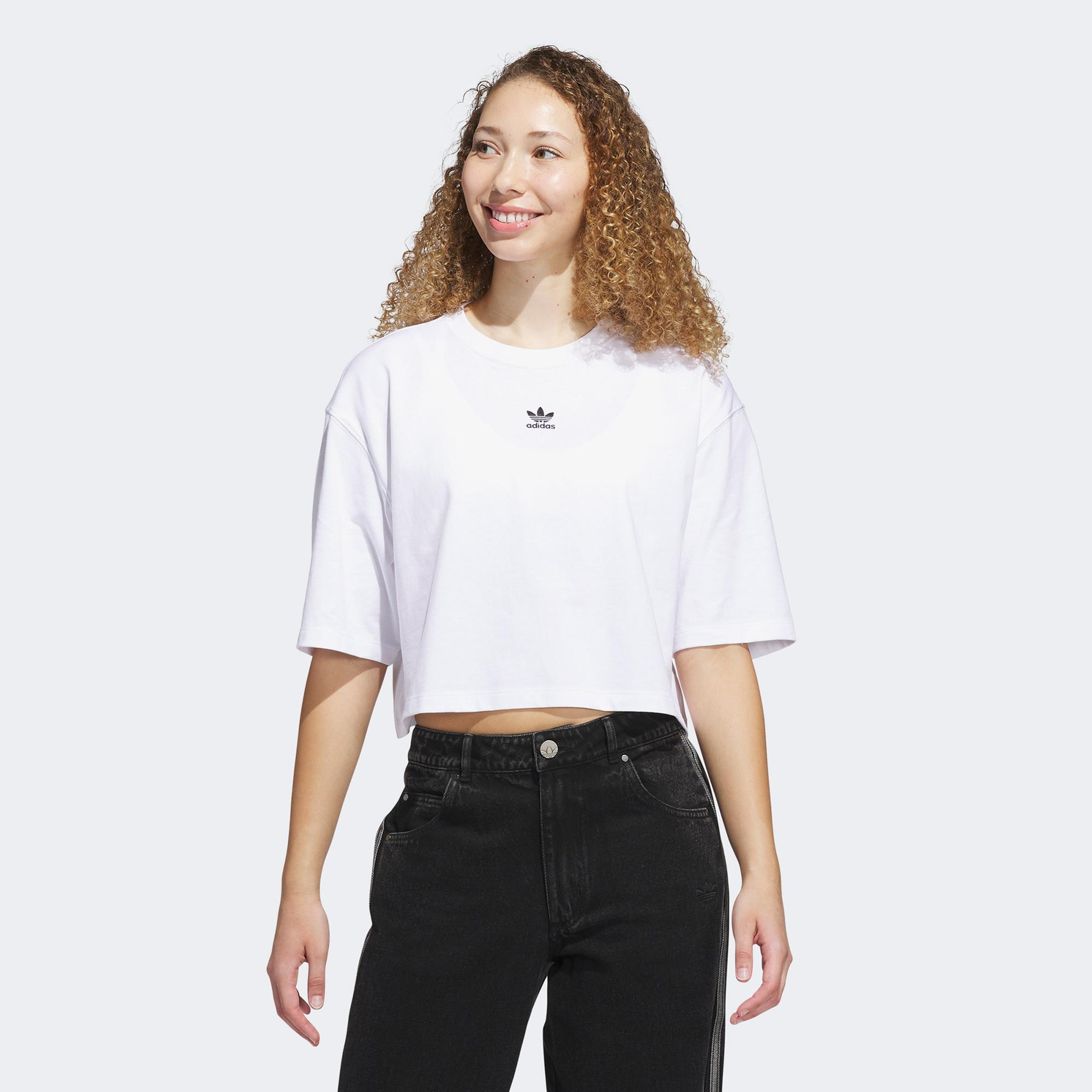 adidas Essentials Kadın Beyaz Crop T-Shirt