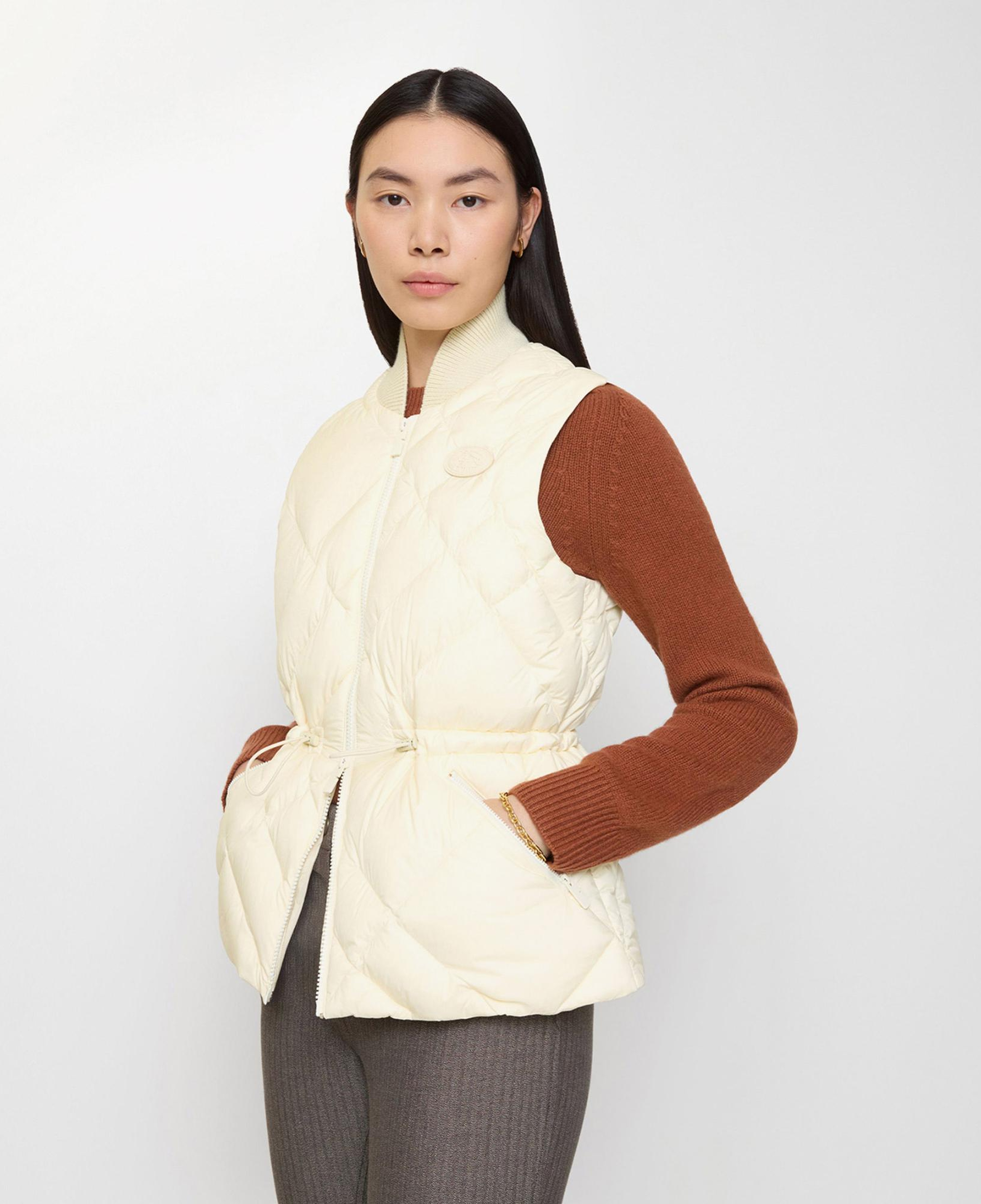 Burberry Check-Stitch Nylon Gilet Kadın Beyaz Yelek