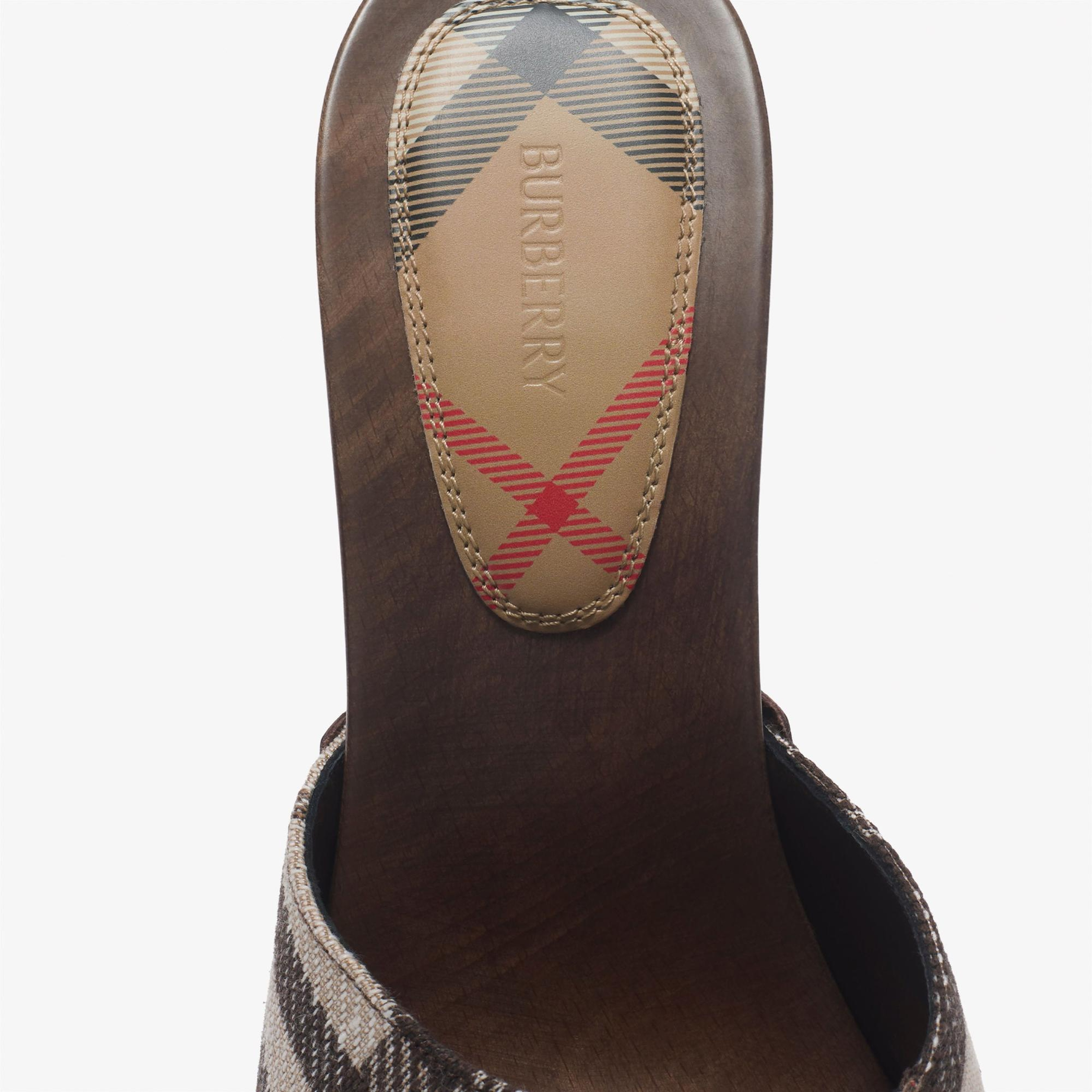 Burberry Check Potter Kadın Bej Sandalet