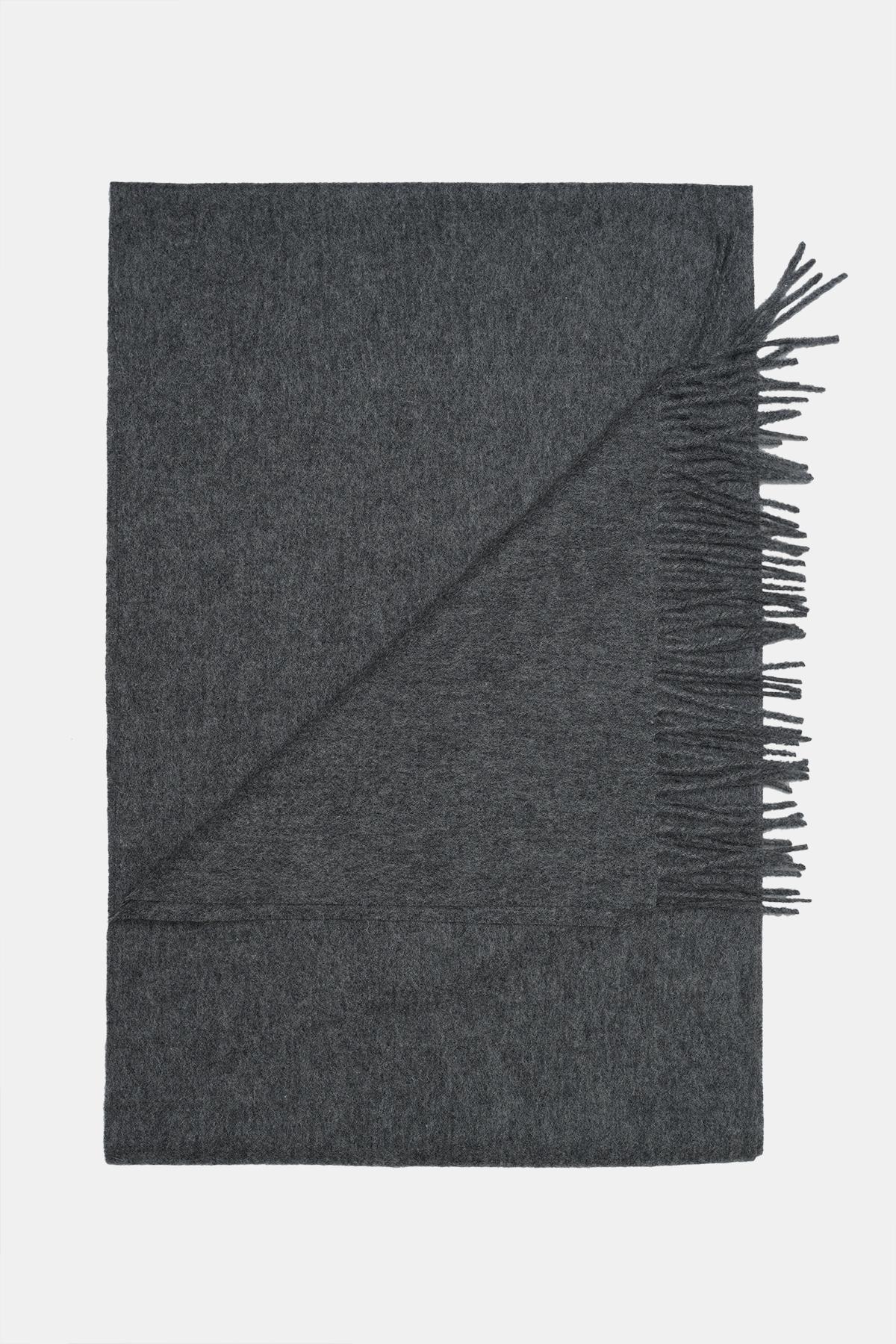 Erkek Gri Yün Kaşkol