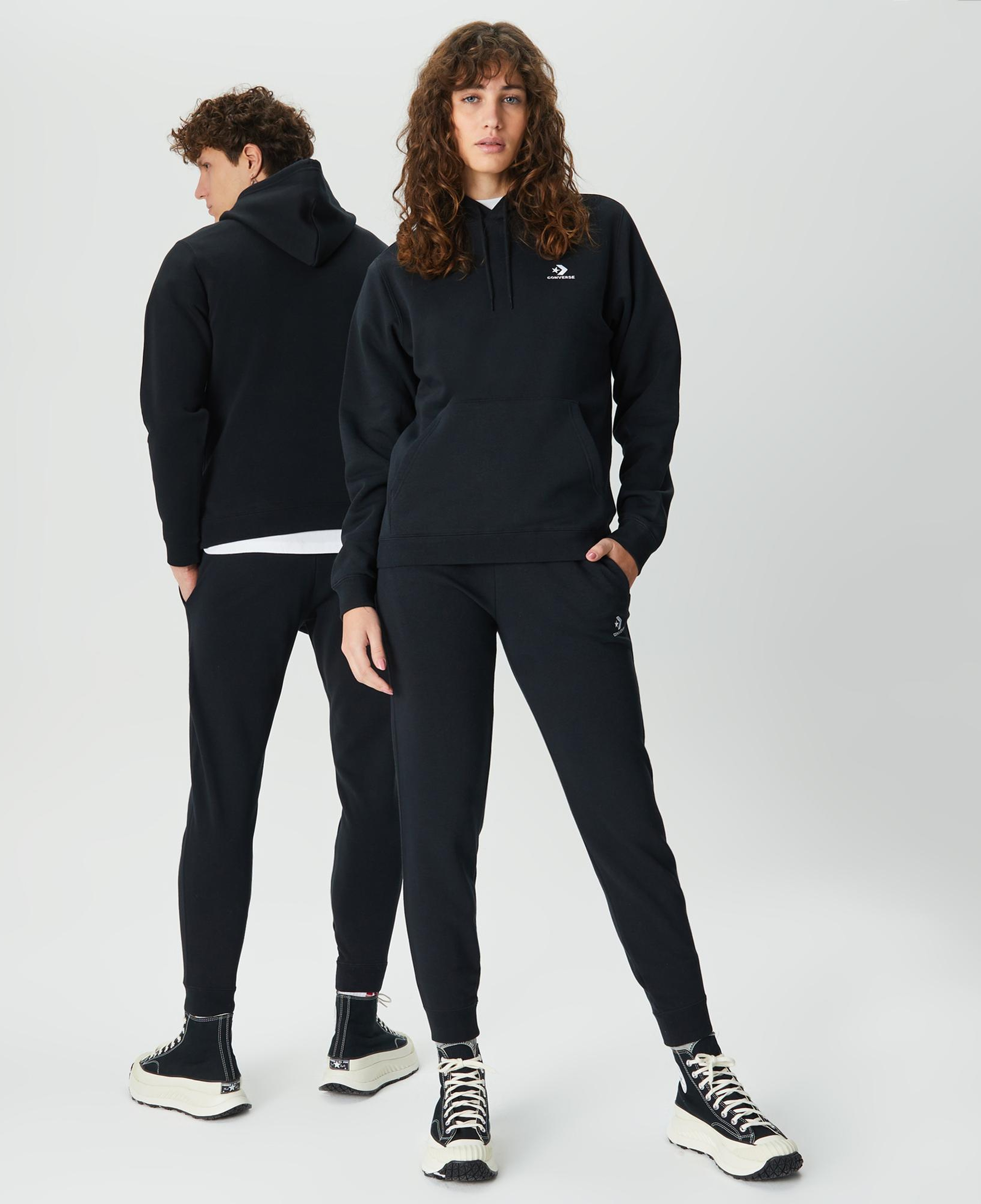 Converse Go-To Embroidered Star Chevron Brushed Back Fleece Unisex Siyah Hoodie