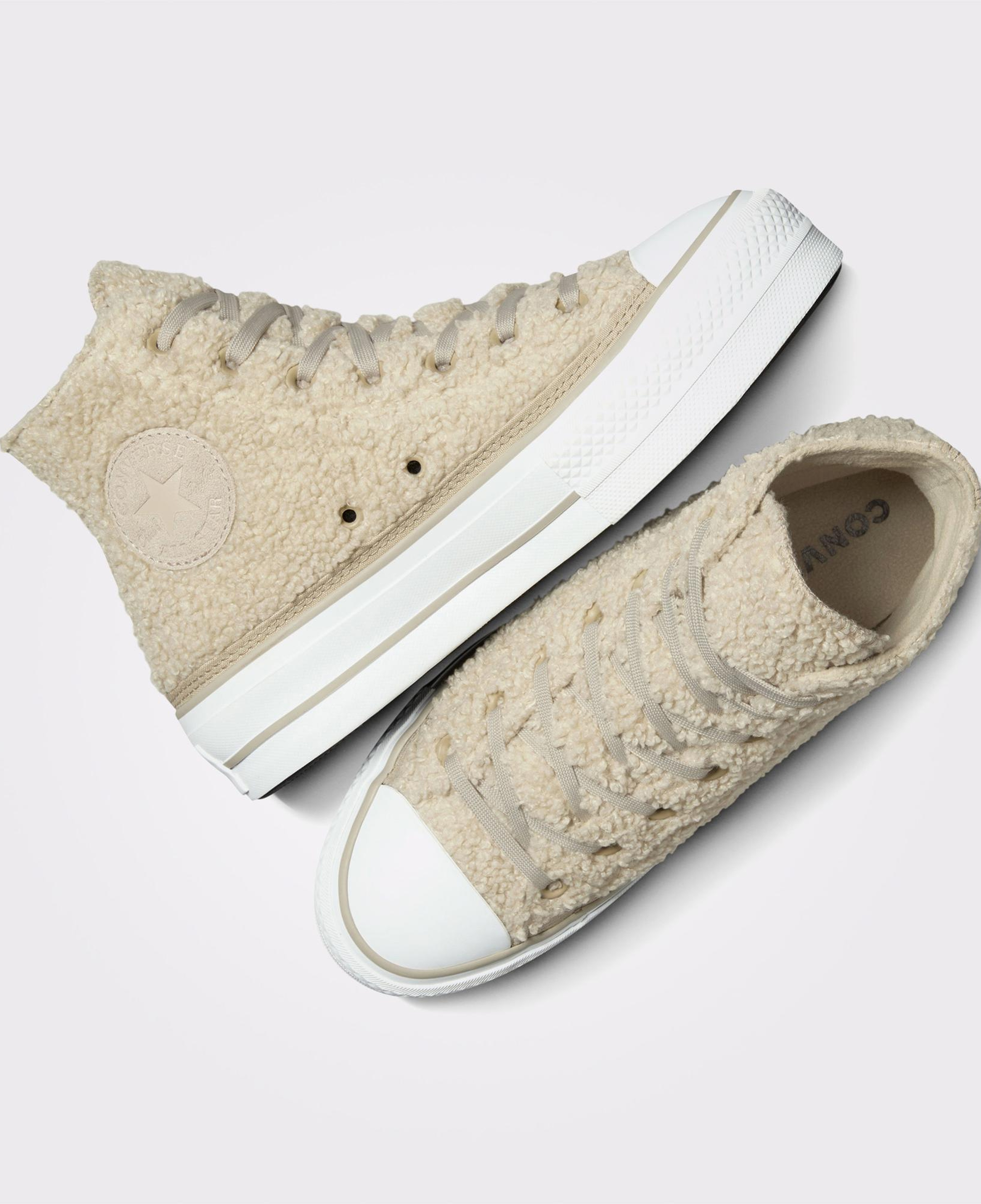 Converse Chuck Taylor All Star Lift Platform Warm Winter Kadın Bej Sneaker