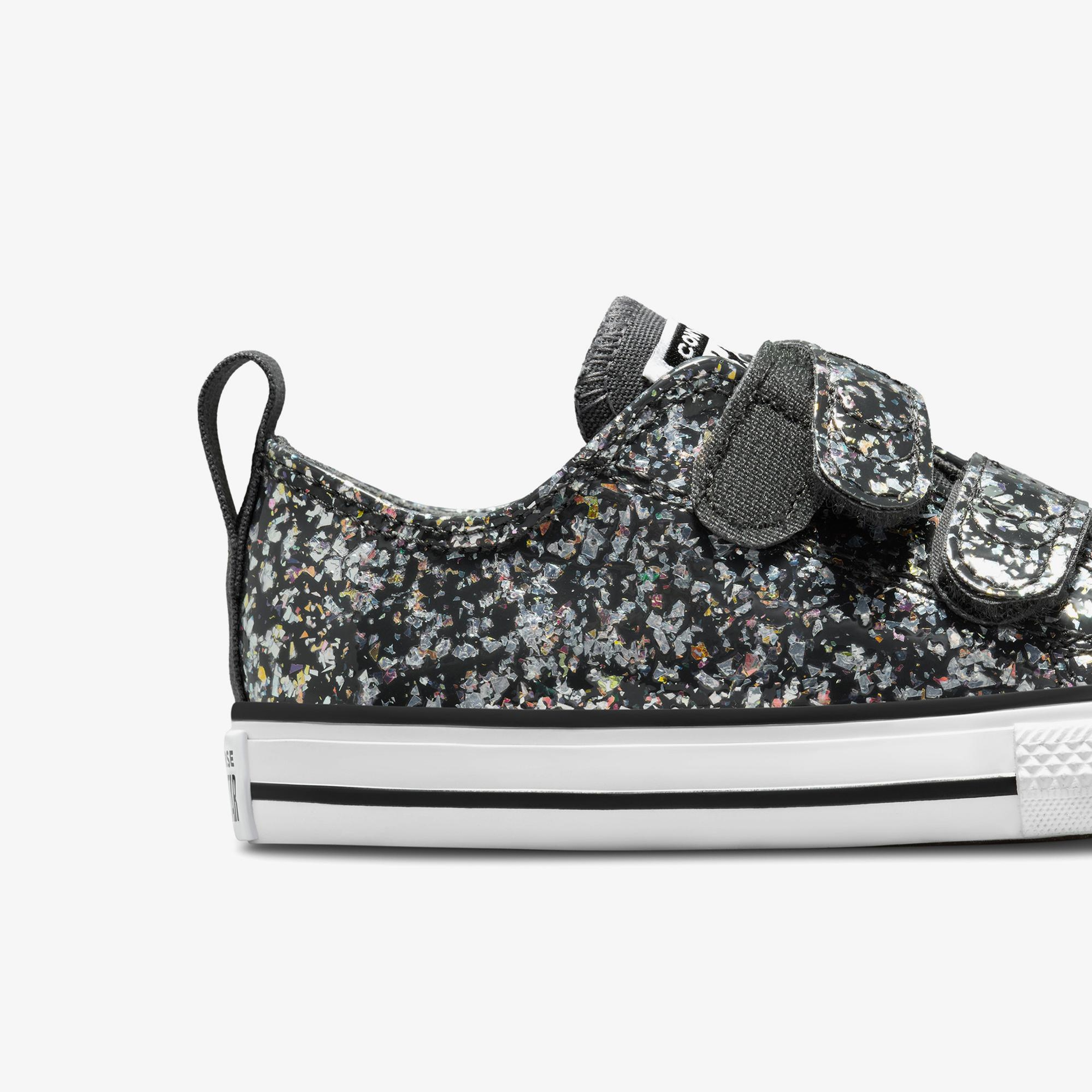 Converse Chuck Taylor All Star 2V Çocuk Gri Sneaker