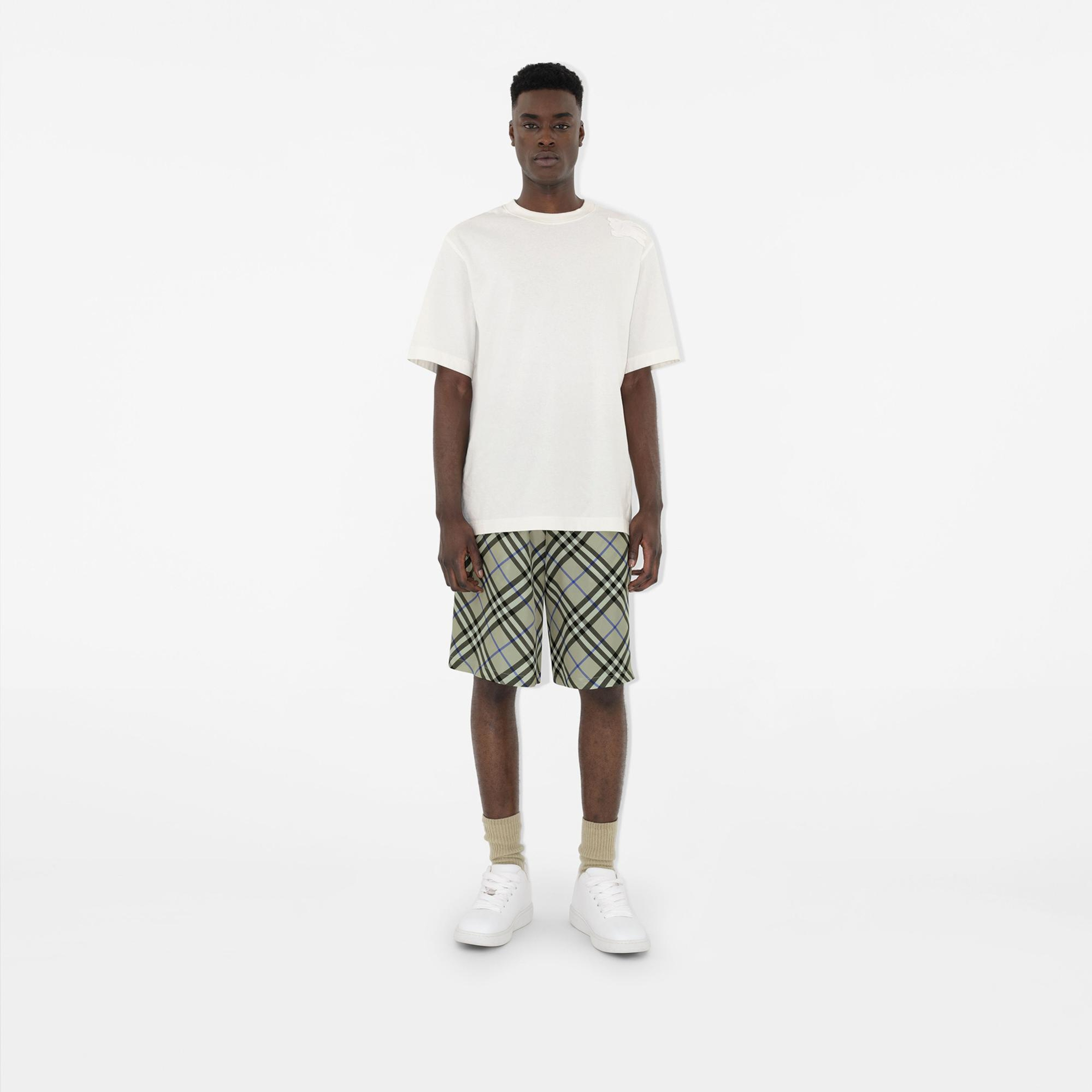 Burberry Check İpek Erkek Krem Rengi Şort