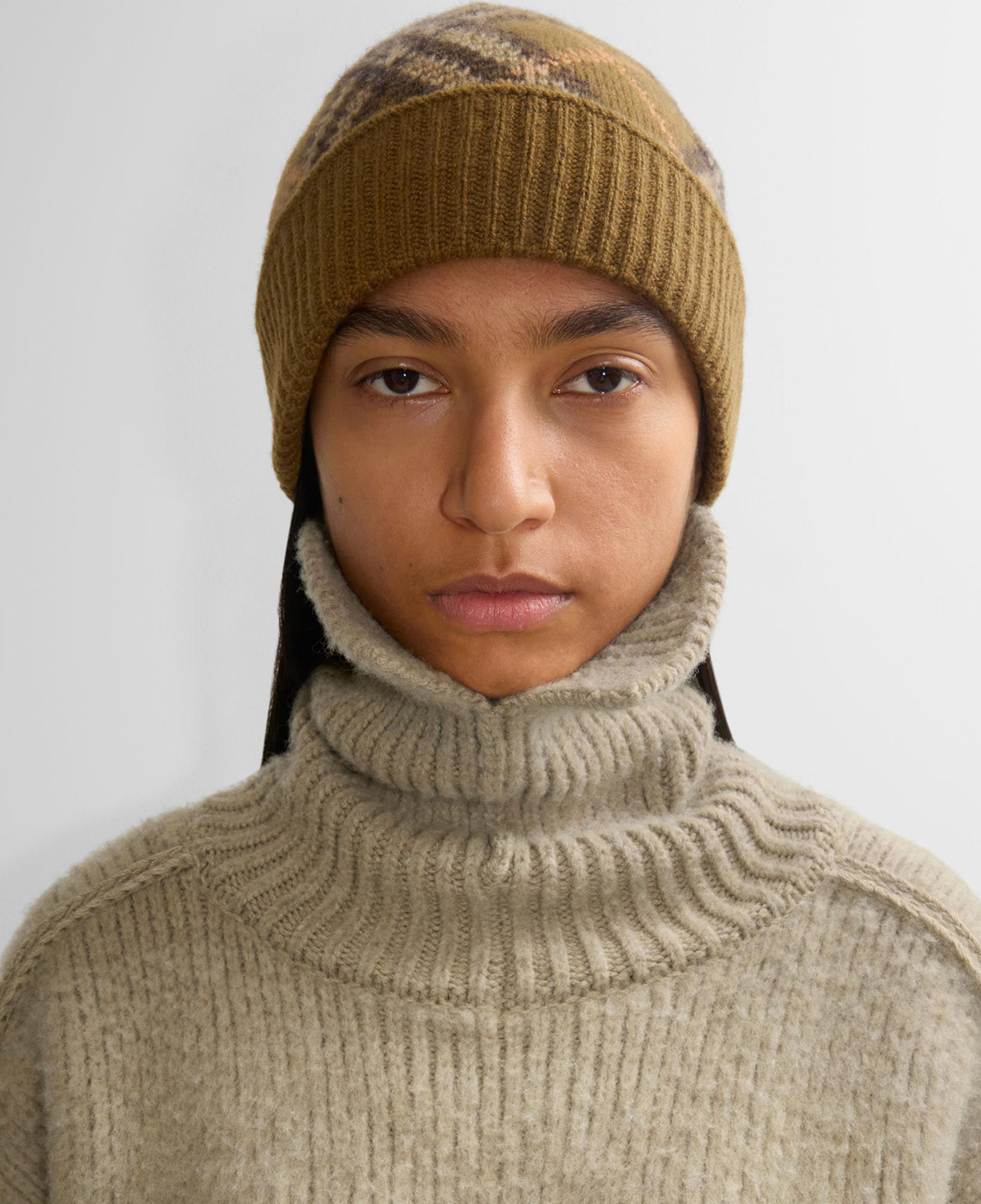 Burberry Check Kaşmir Erkek Haki Bere