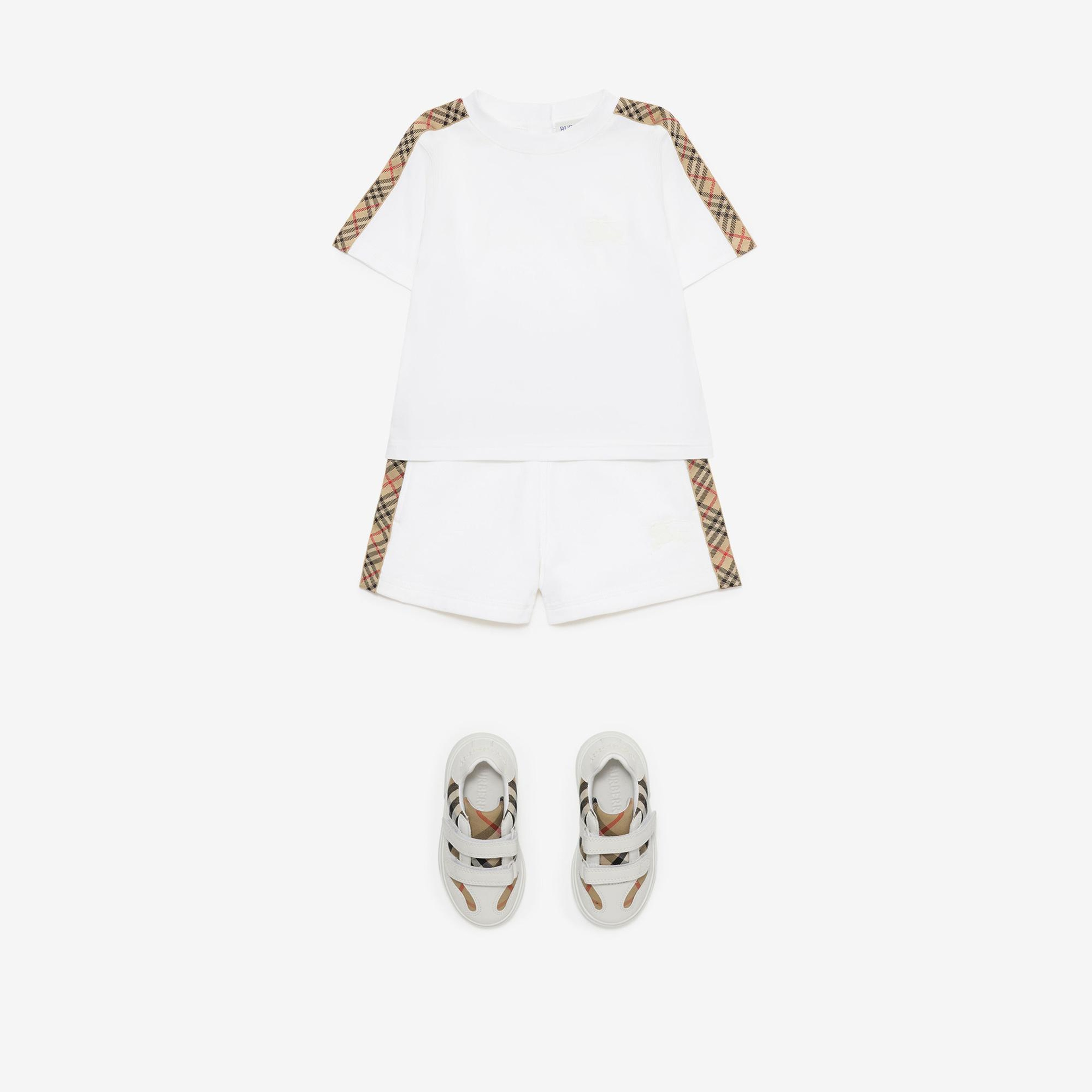 Burberry Çocuk Beyaz T-Shirt