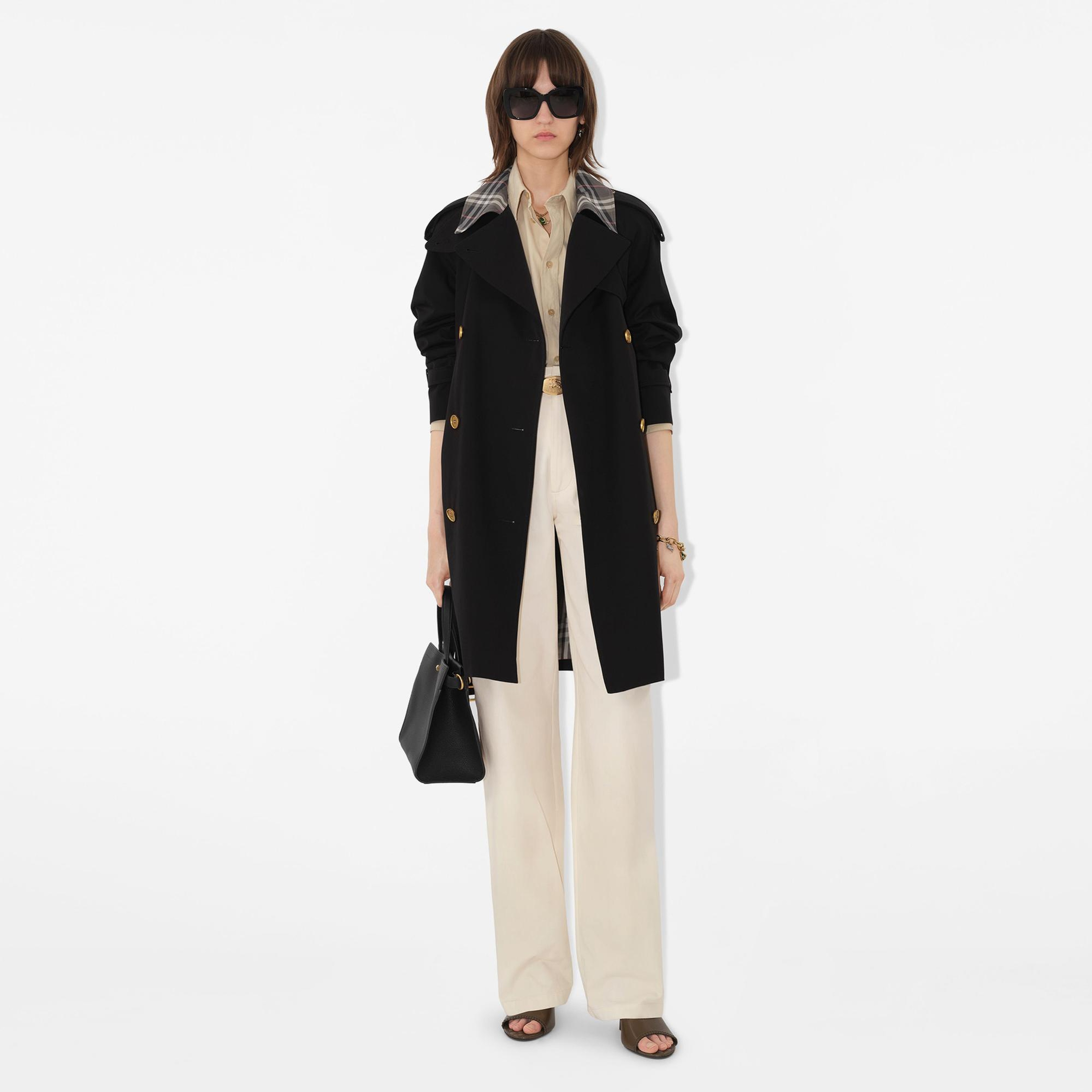 Burberry Kadın Siyah Trençkot