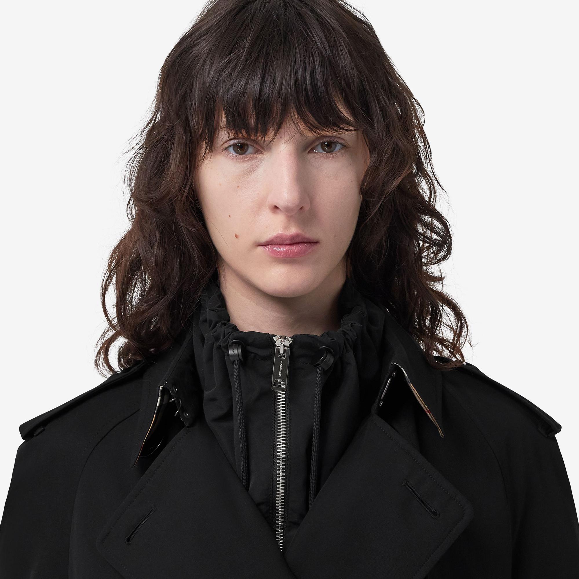 Burberry Long Waterloo Heritage Kadın Siyah Trençkot