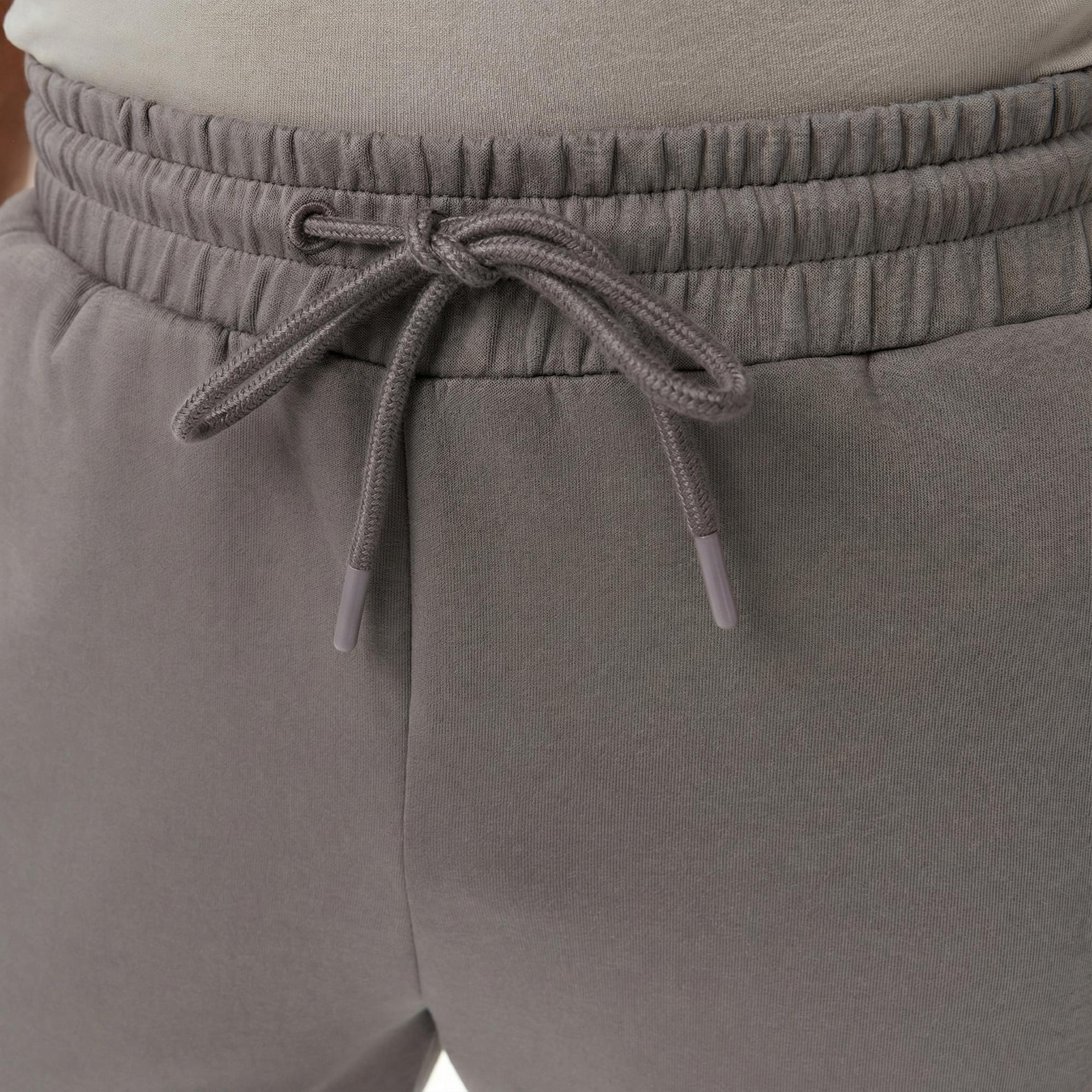 Converse Star Chevron Baskılı Erkek Oversize Fit Gri Eşofman Altı