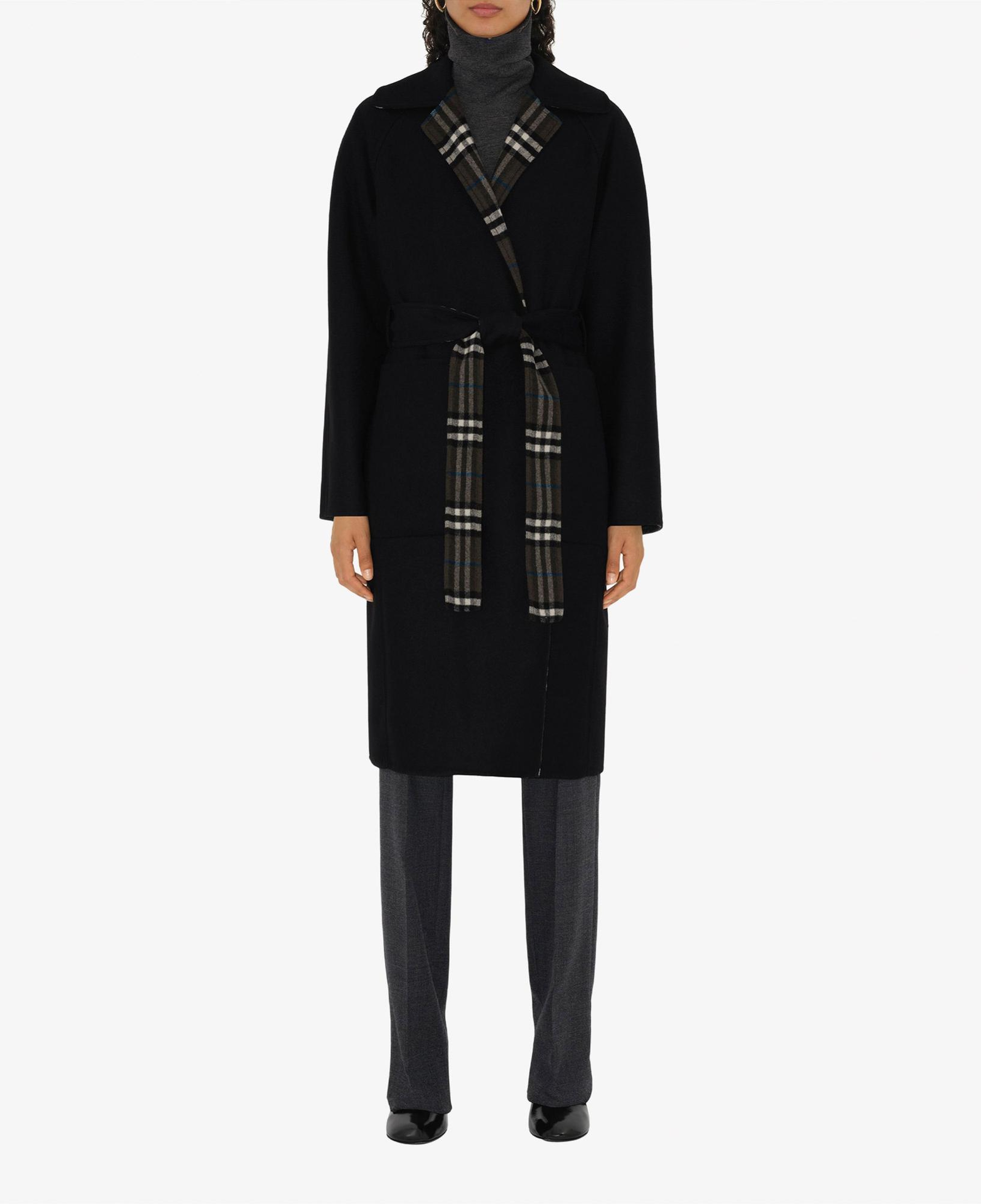 Burberry Giu Reversible Wool Wrap Kadın Siyah Palto