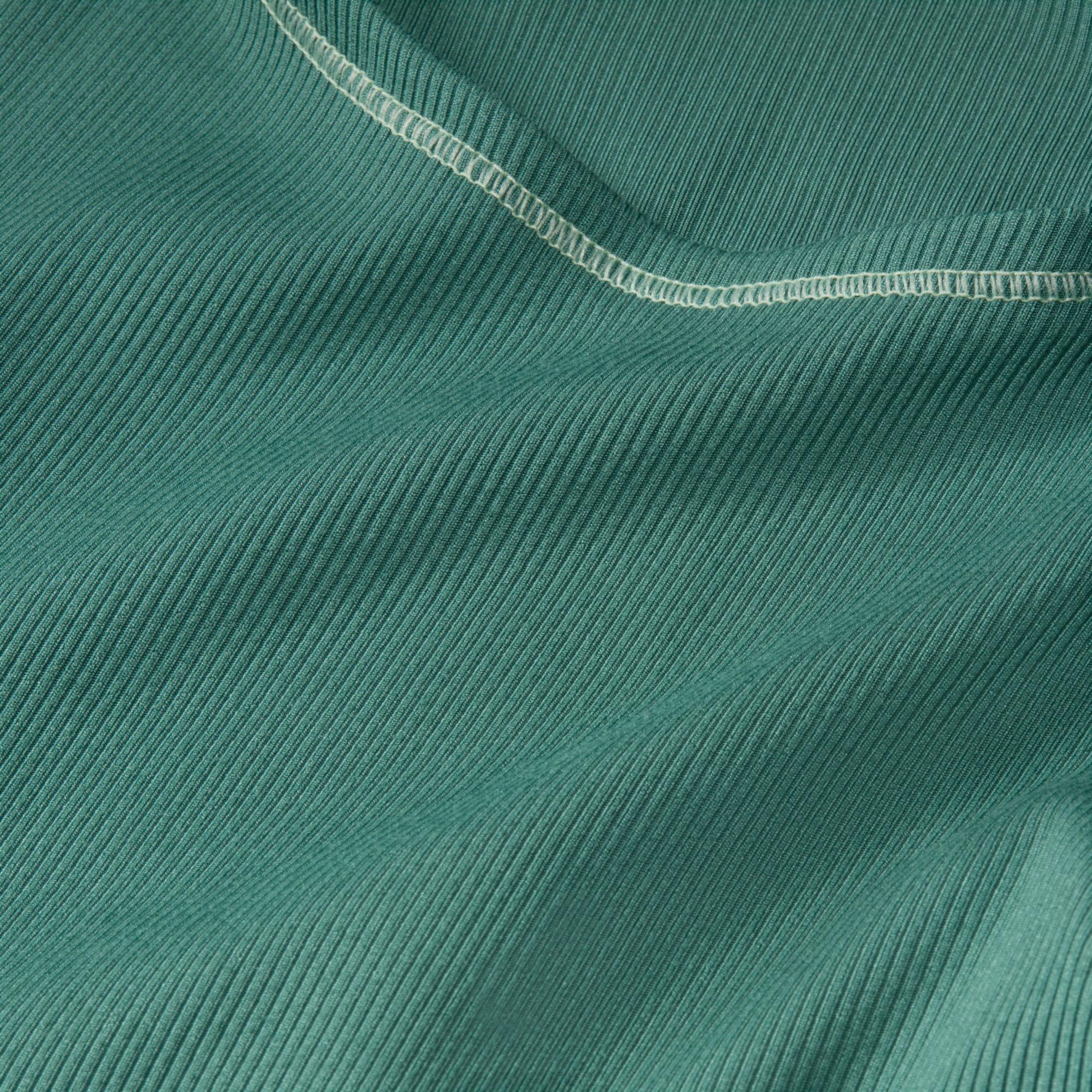 Nike One Fitted Kadın Yeşil Kolsuz T-Shirt
