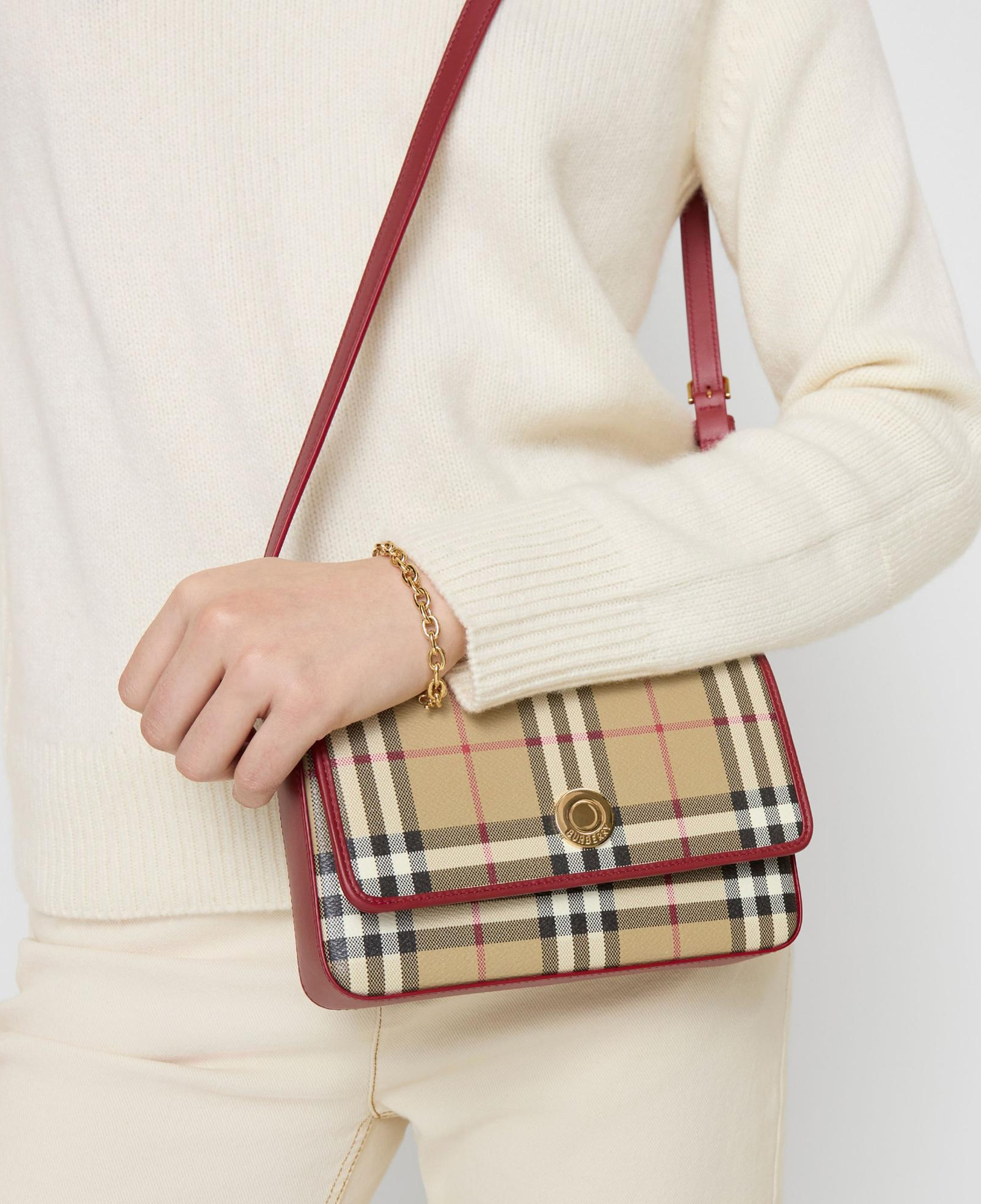 Burberry Hampshıre Kadın Bej Omuz Çantası