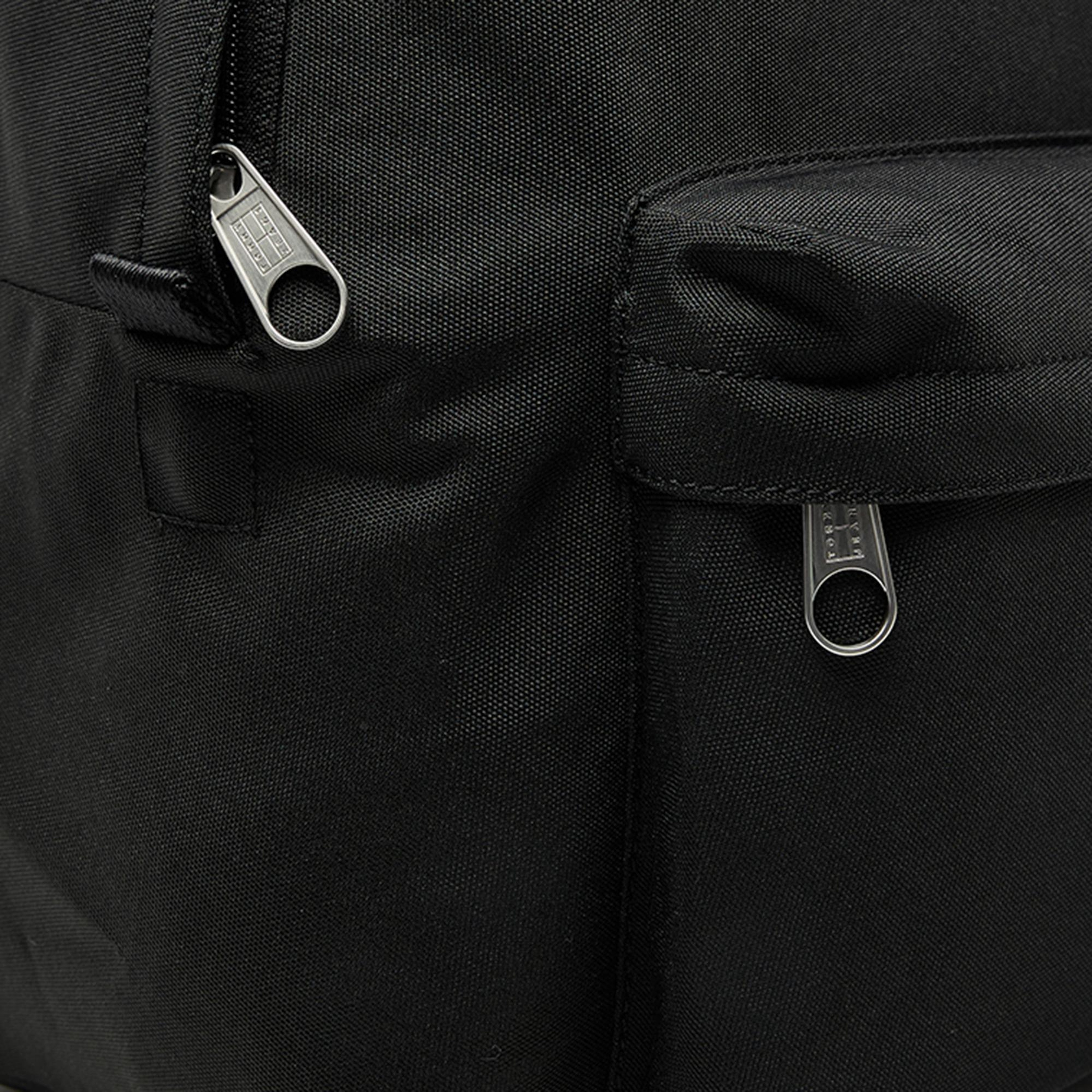 Tommy Hilfiger Essential Daily Erkek Siyah Sırt Çantası
