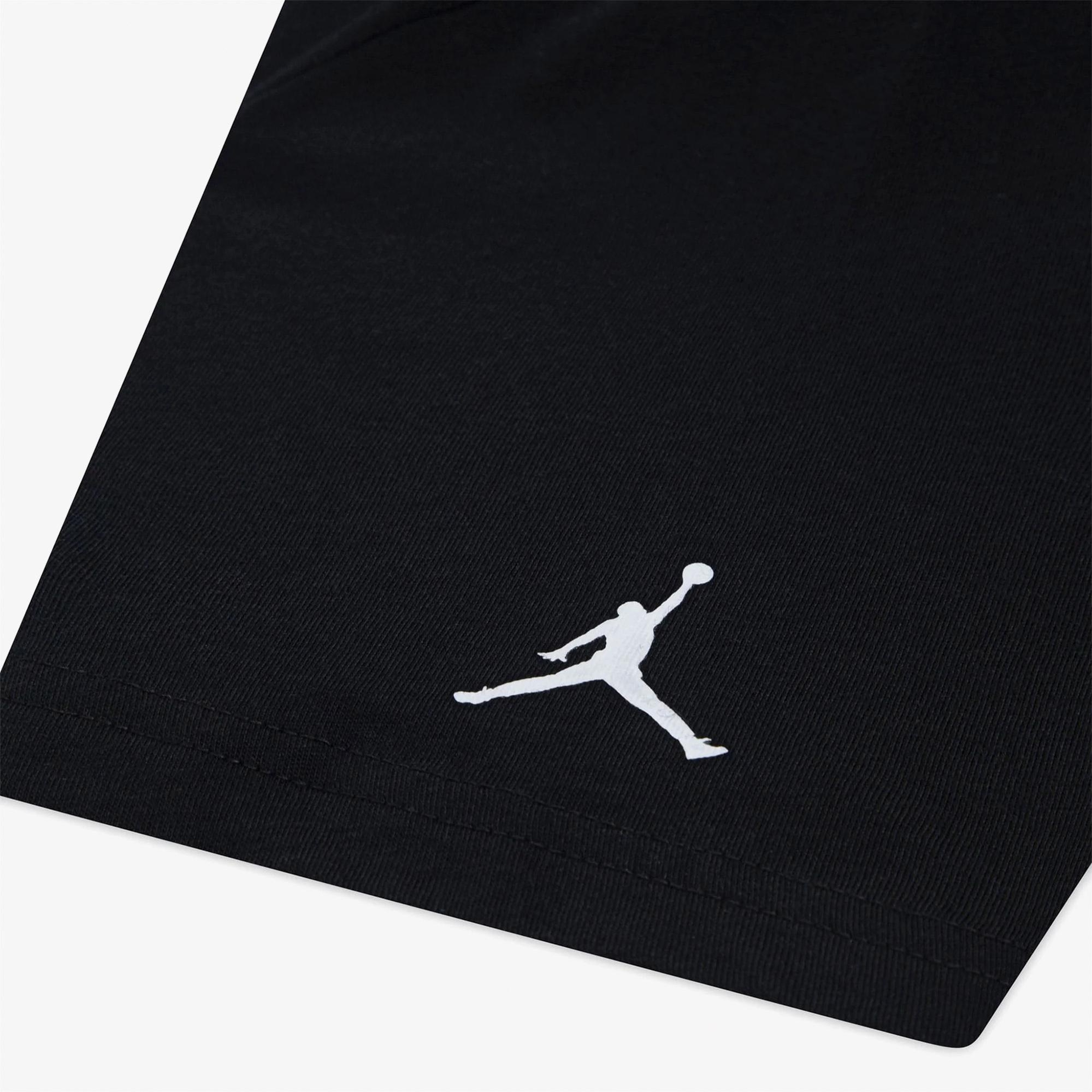 Jordan Essential 3.0 Çocuk Siyah T-Shirt