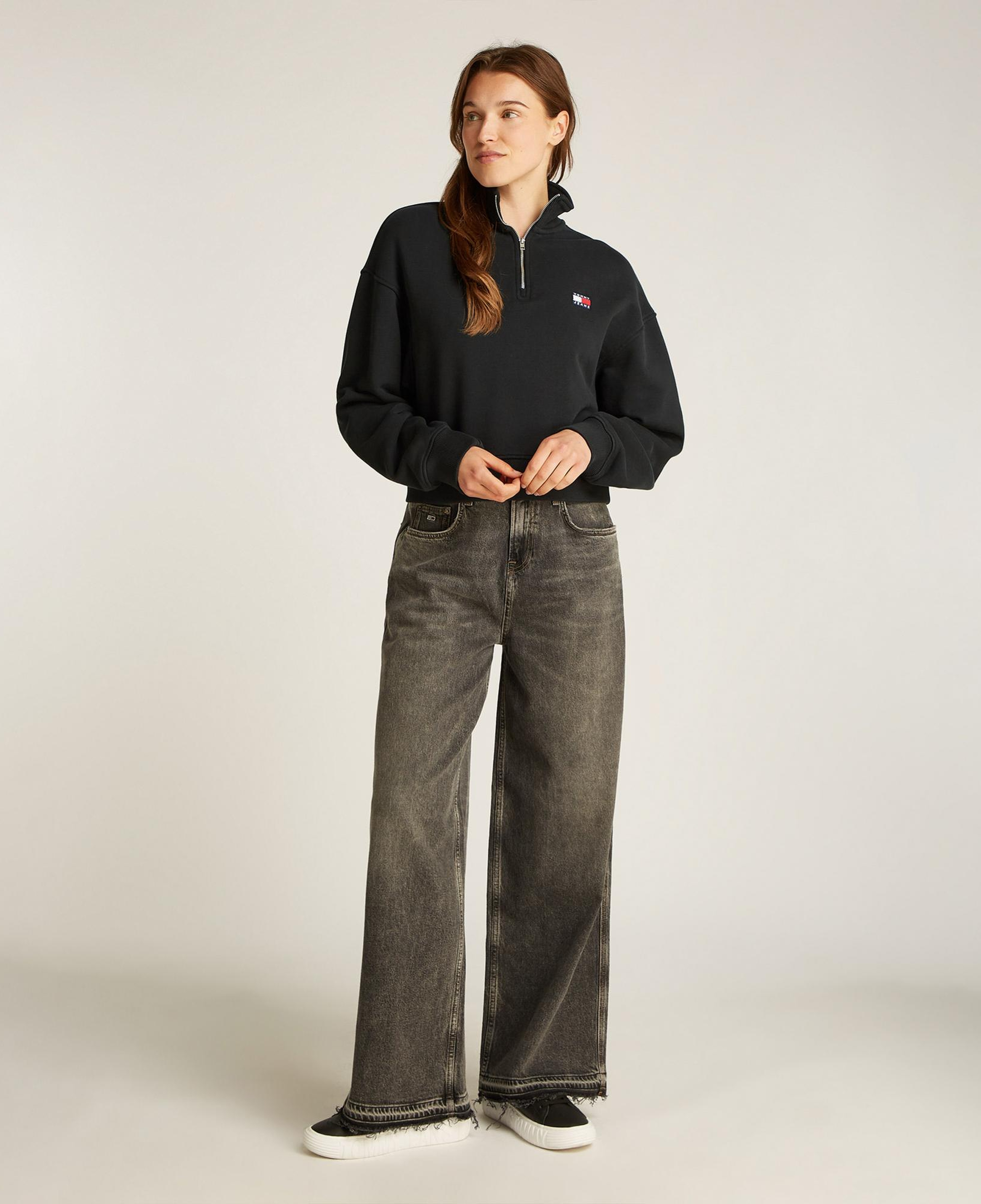 Tommy Jeans Badge 1/4 Zip Kadın Siyah Sweatshirt