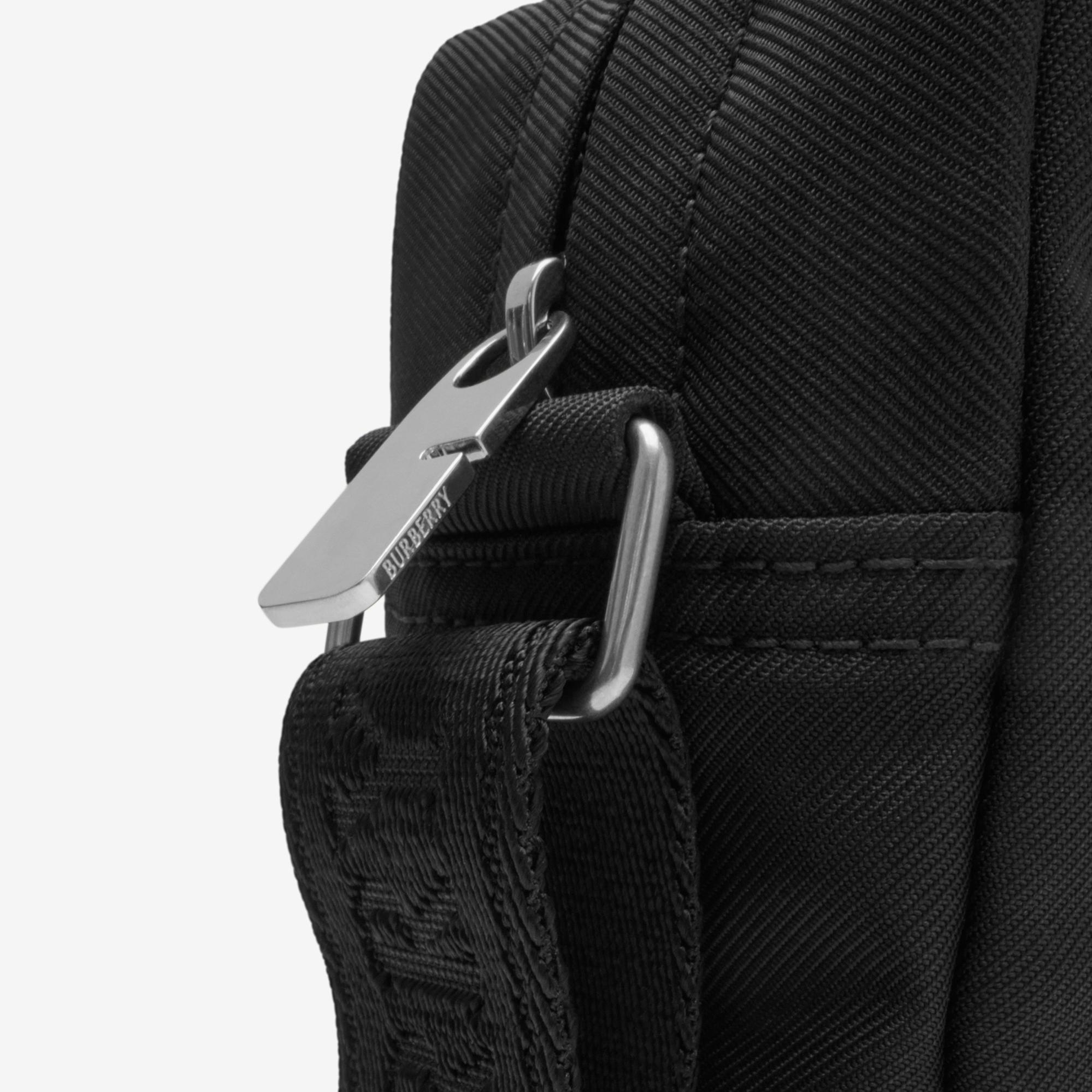 Burberry Orkney Phone Erkek Siyah Çanta