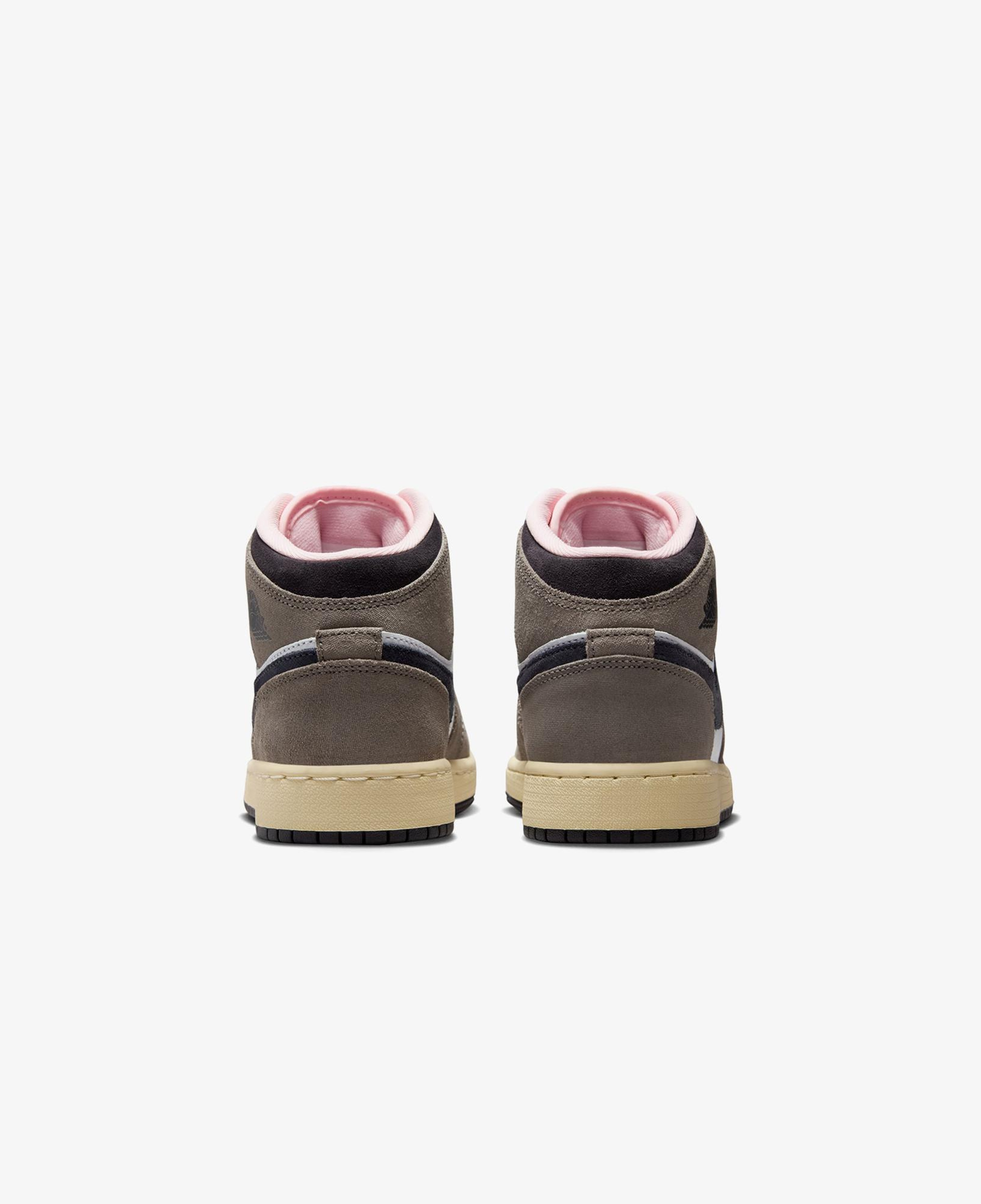 Jordan Air 1 Mid SE Beyaz Spor Ayakkabı