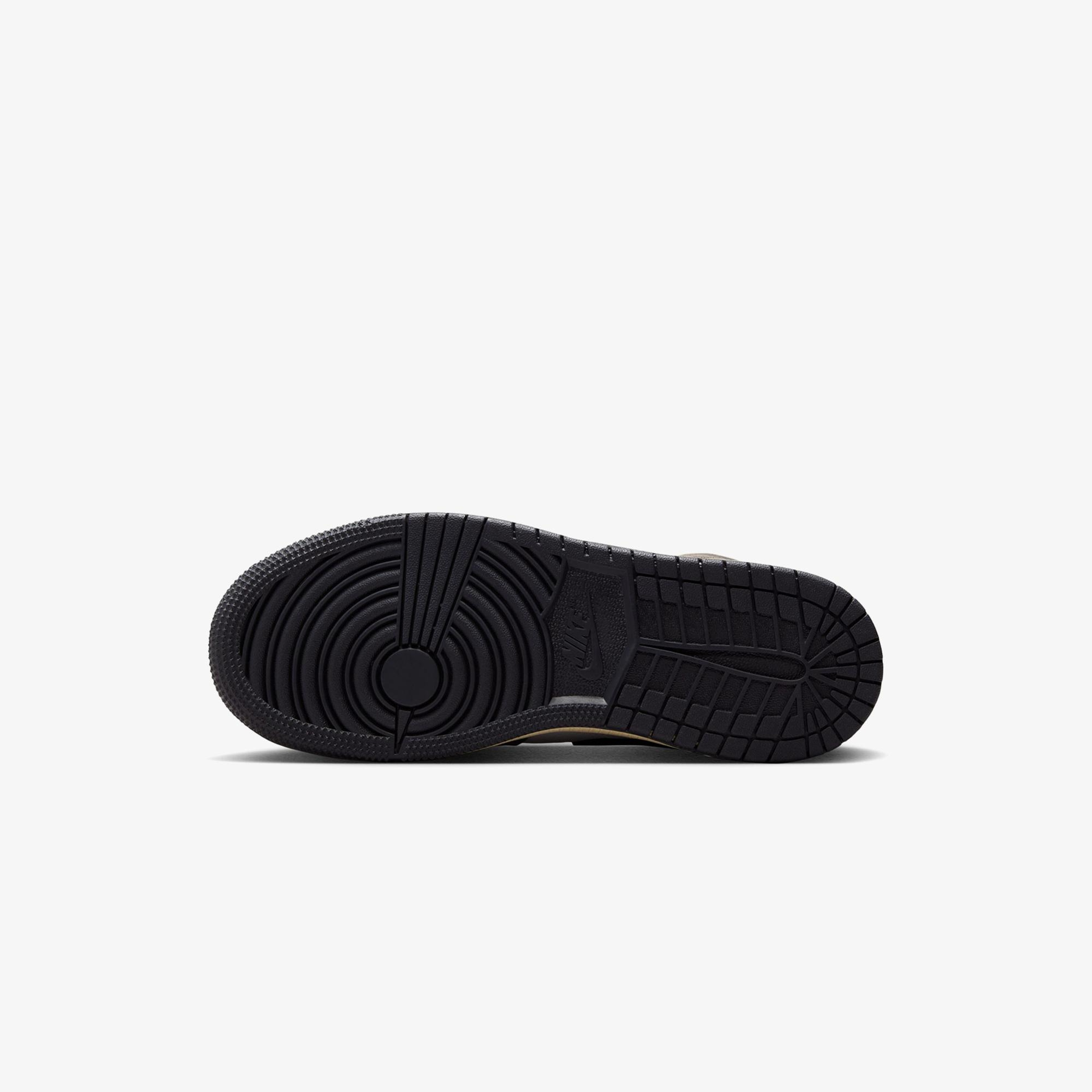Jordan Air 1 Mid SE Beyaz Spor Ayakkabı