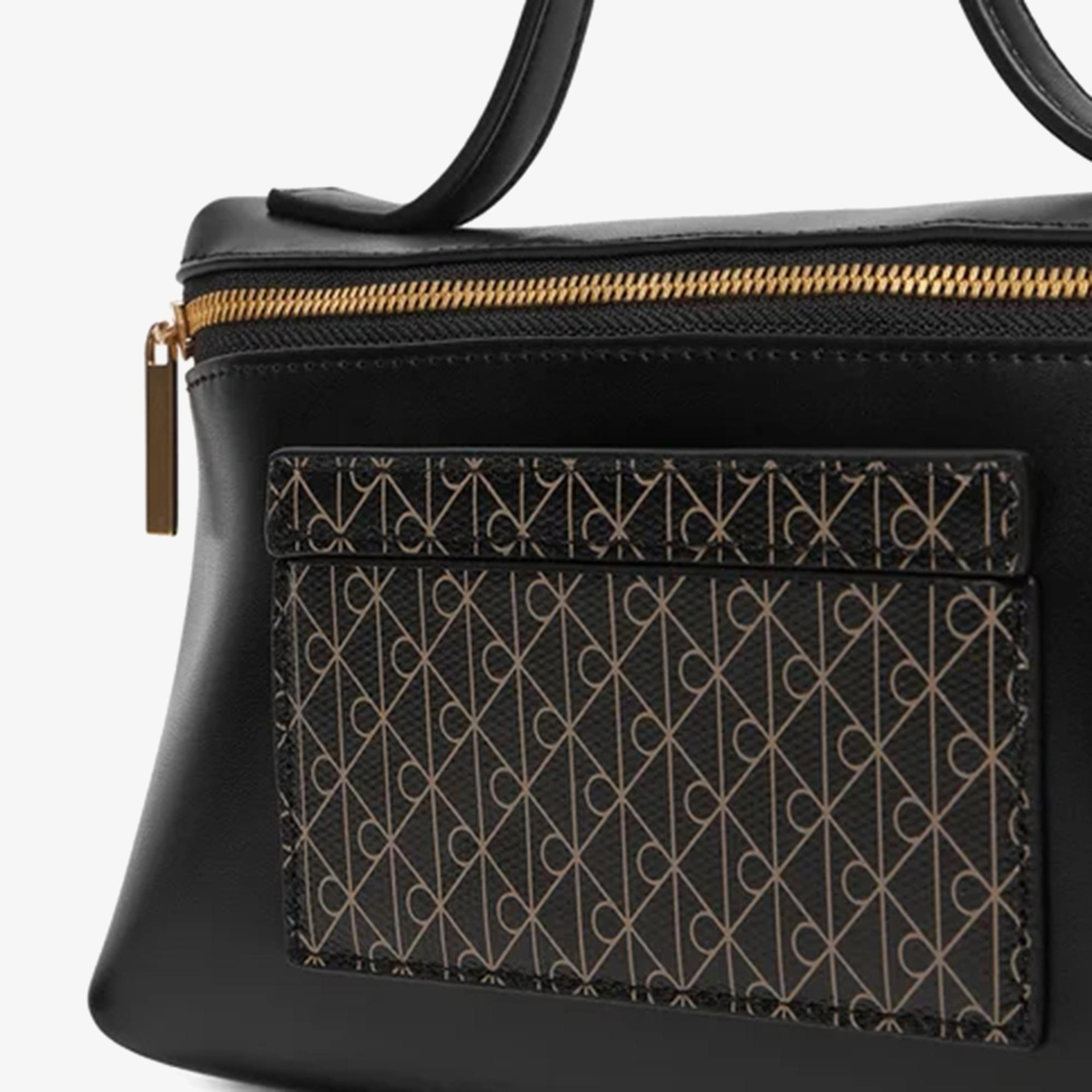 Calvin Klein Emblem Beauty Case Kadın Siyah Makyaj Çantası