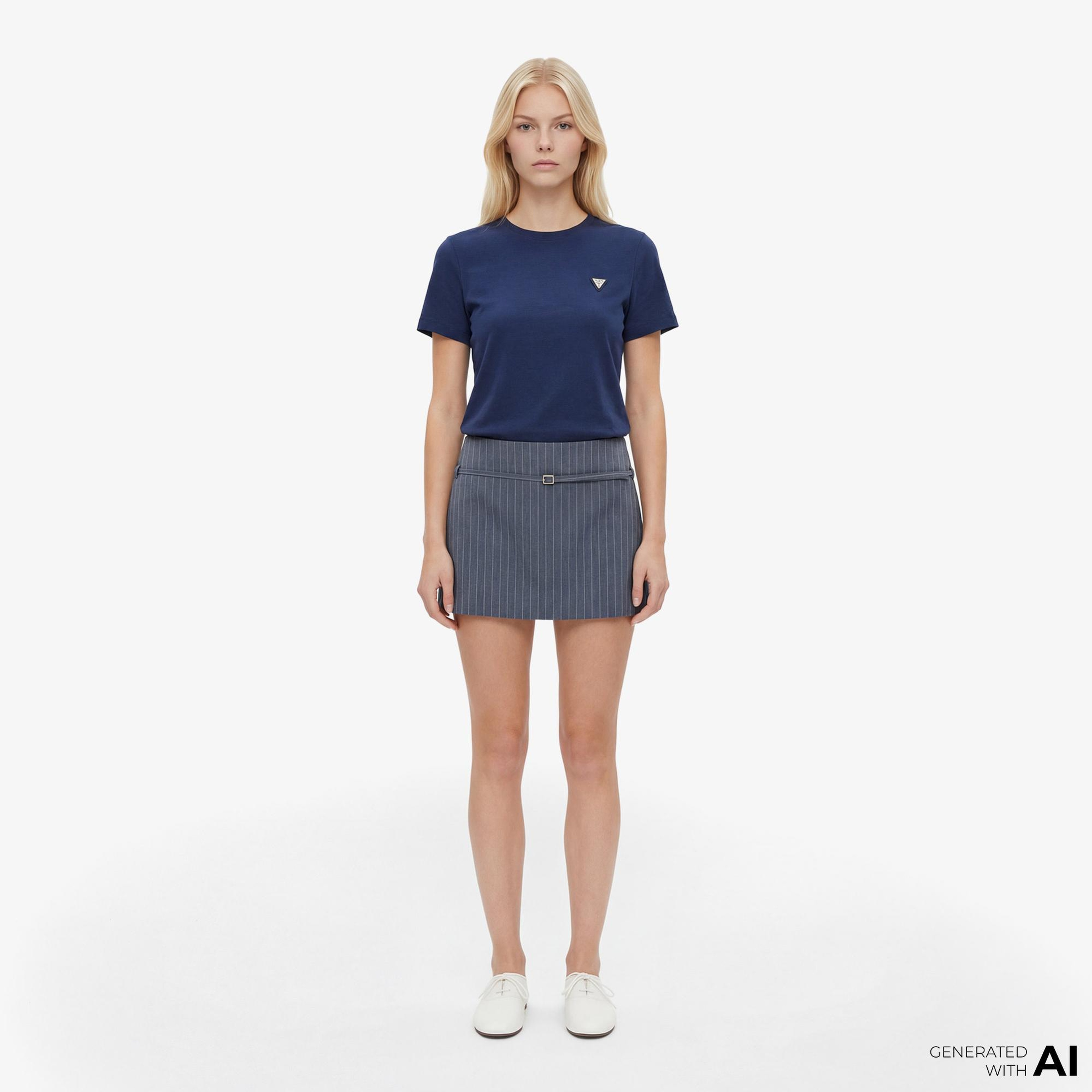 Guess Sonia Aktif Modal Karışımlı Slim Fit Kadın Mavi T-Shirt