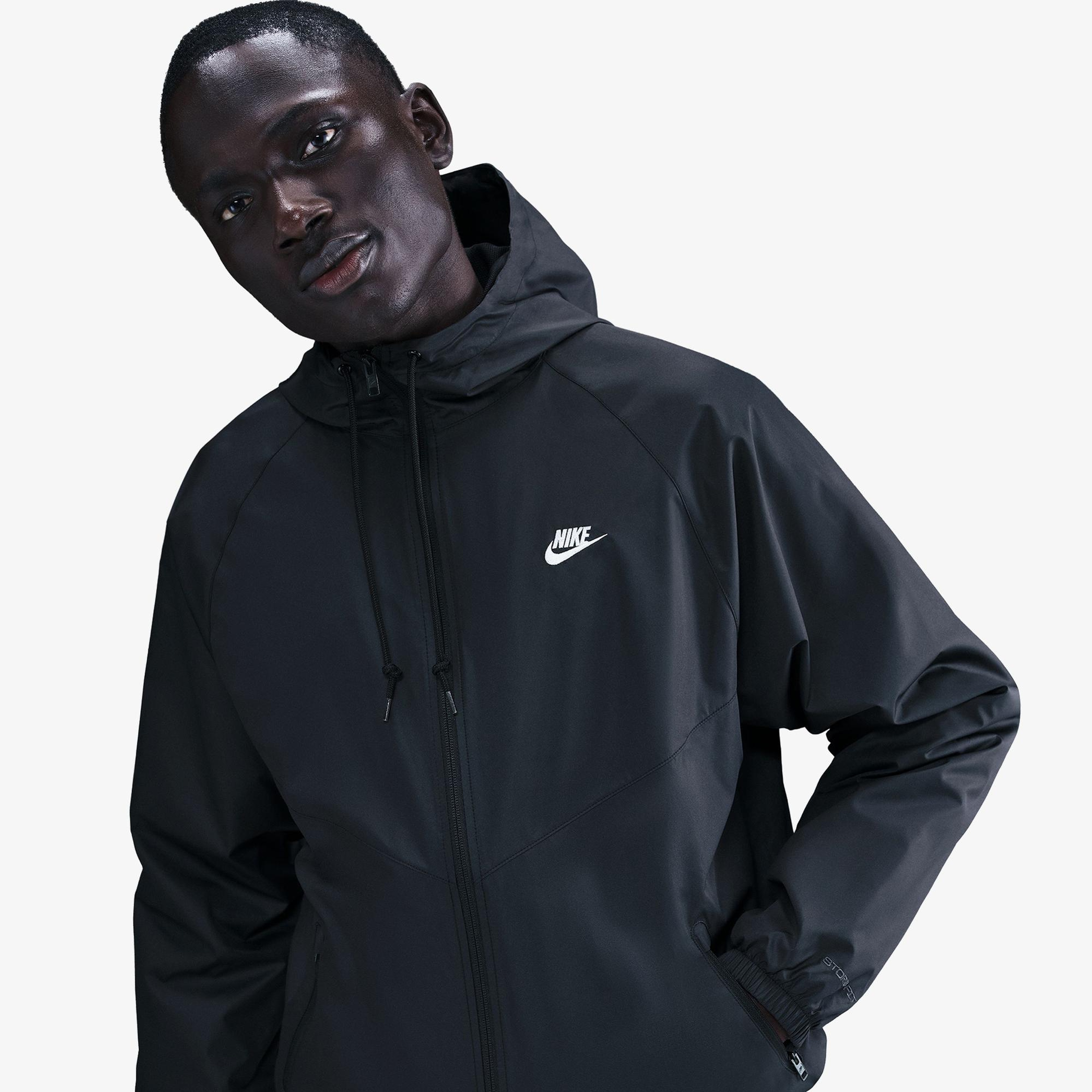 Nike Windrunner Erkek Siyah Ceket