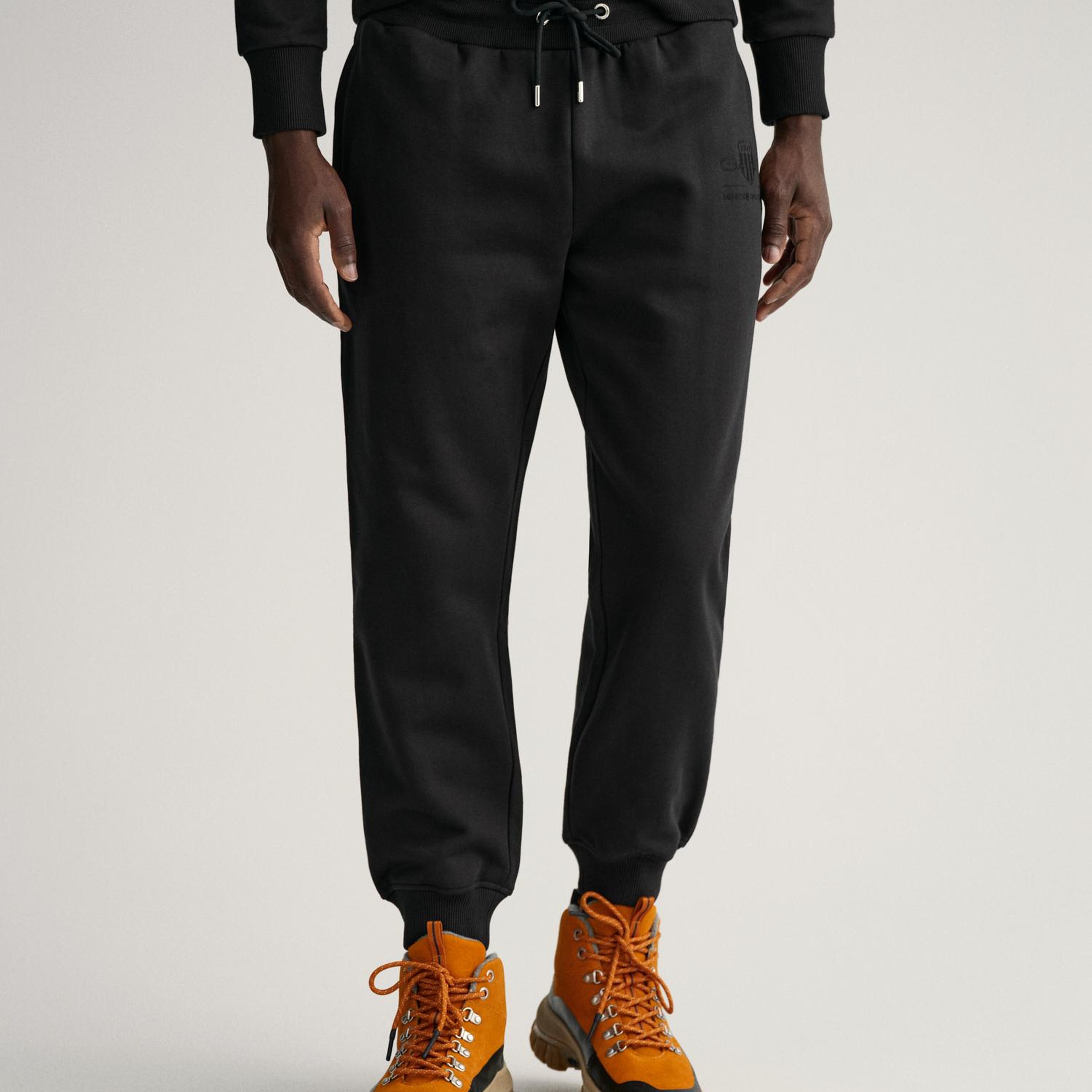 GANT Erkek Siyah Regular Fit Logolu Eşofman Altı