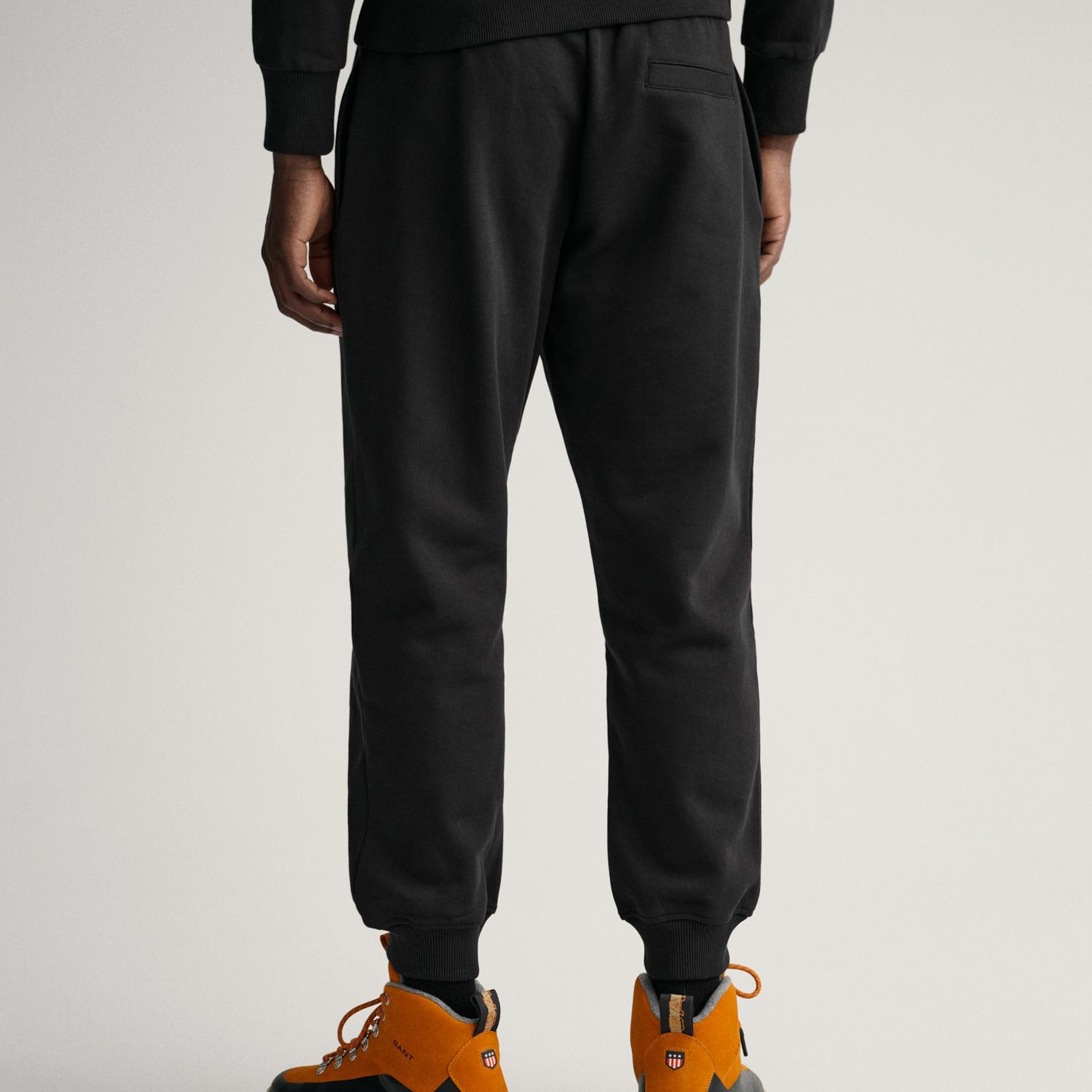 GANT Erkek Siyah Regular Fit Logolu Eşofman Altı