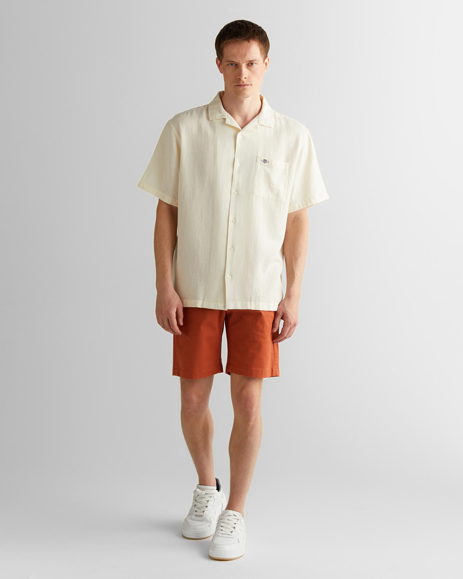 GANT Erkek Krem Regular Fit Klasik Yaka Gömlek